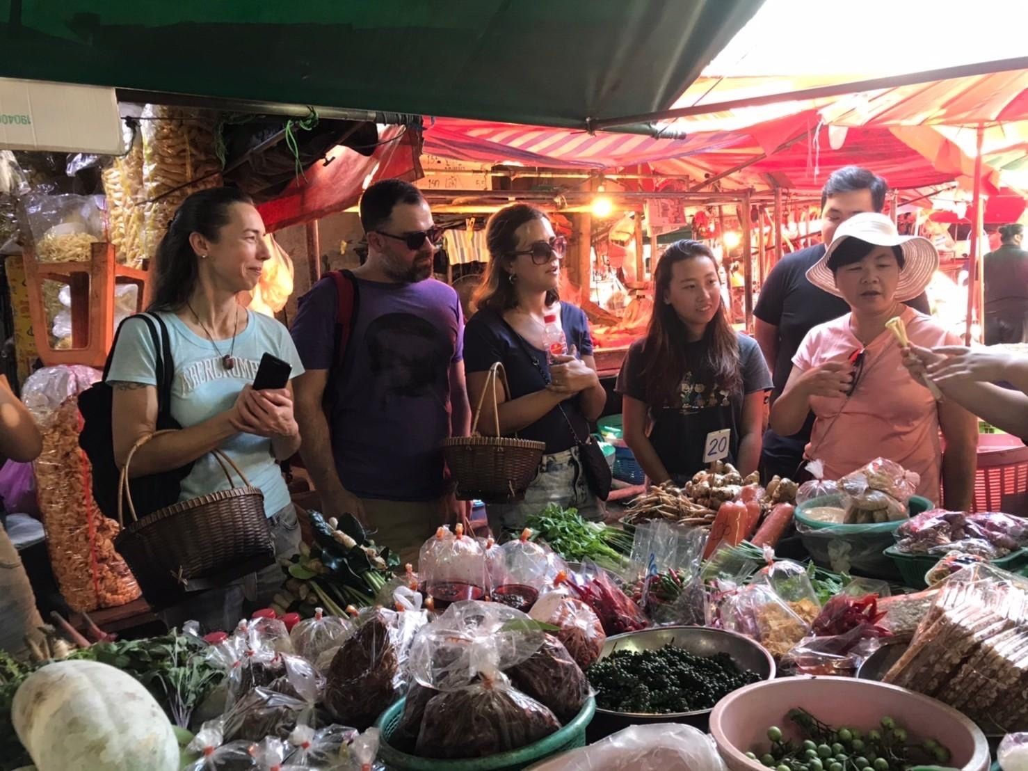 Thai Cooking Class with Visit at the Largest Fresh Market and Tuk-Tuk Ride