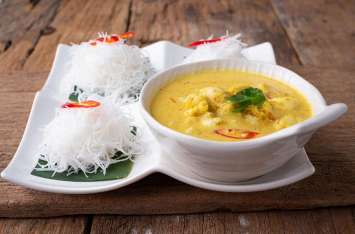 Hands-On Thai Cooking Masterclass with Local Market Tour in Phuket
