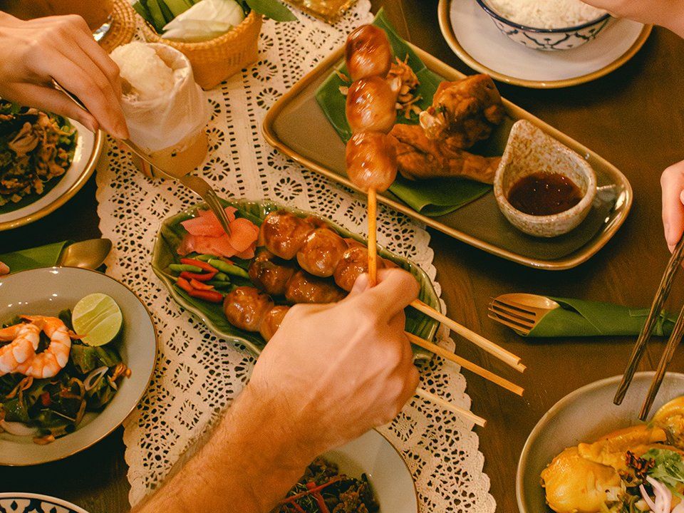 Thai Food 101 Adventure – Market, Tuk-Tuk & Cooking Experience