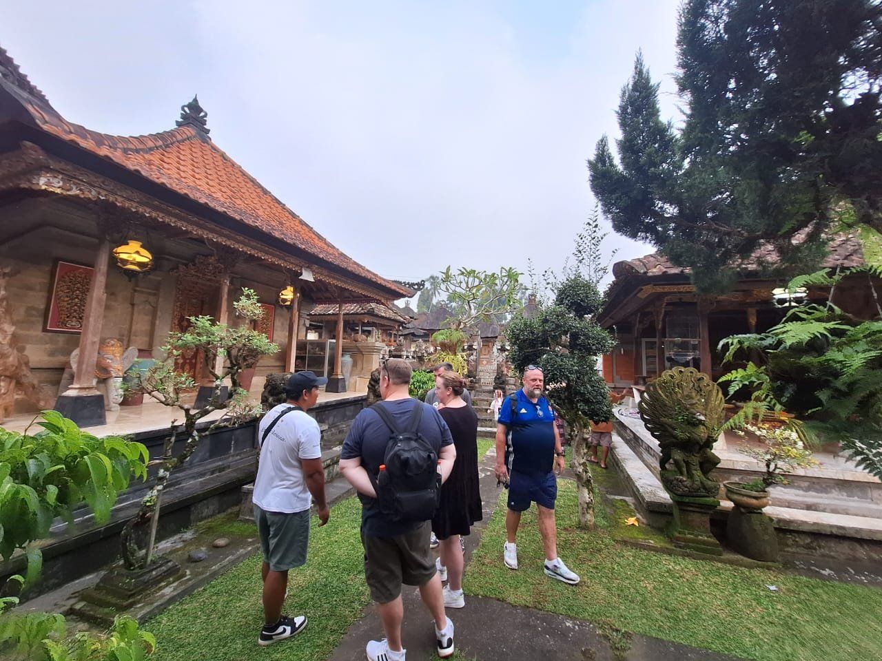 The Balinese Cooking Adventure: Traditional House Tour, Farm Visit, and Authentic Cuisine