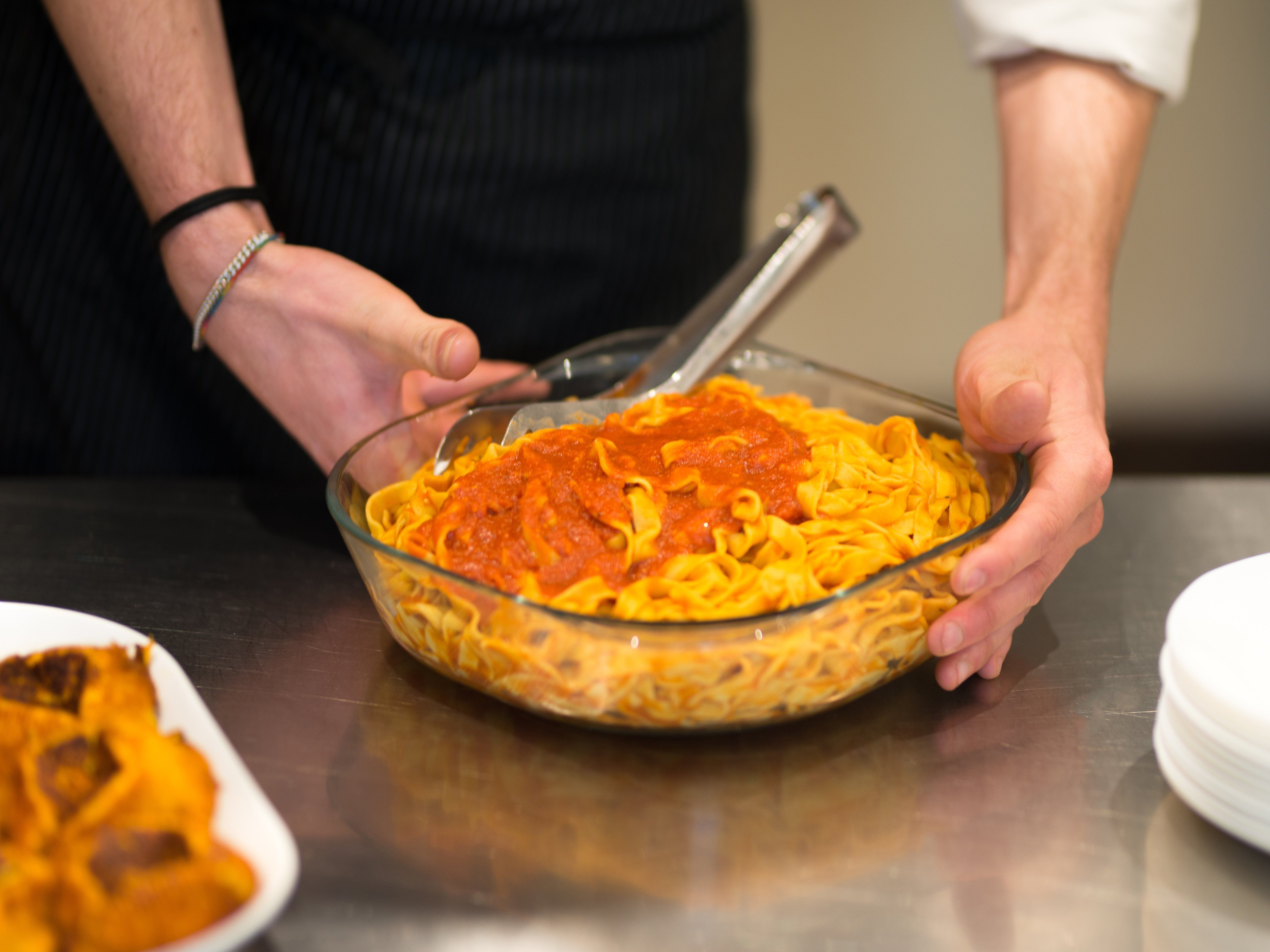Tuscan Market Tour and 4 Course Authentic Cooking Class In Florence