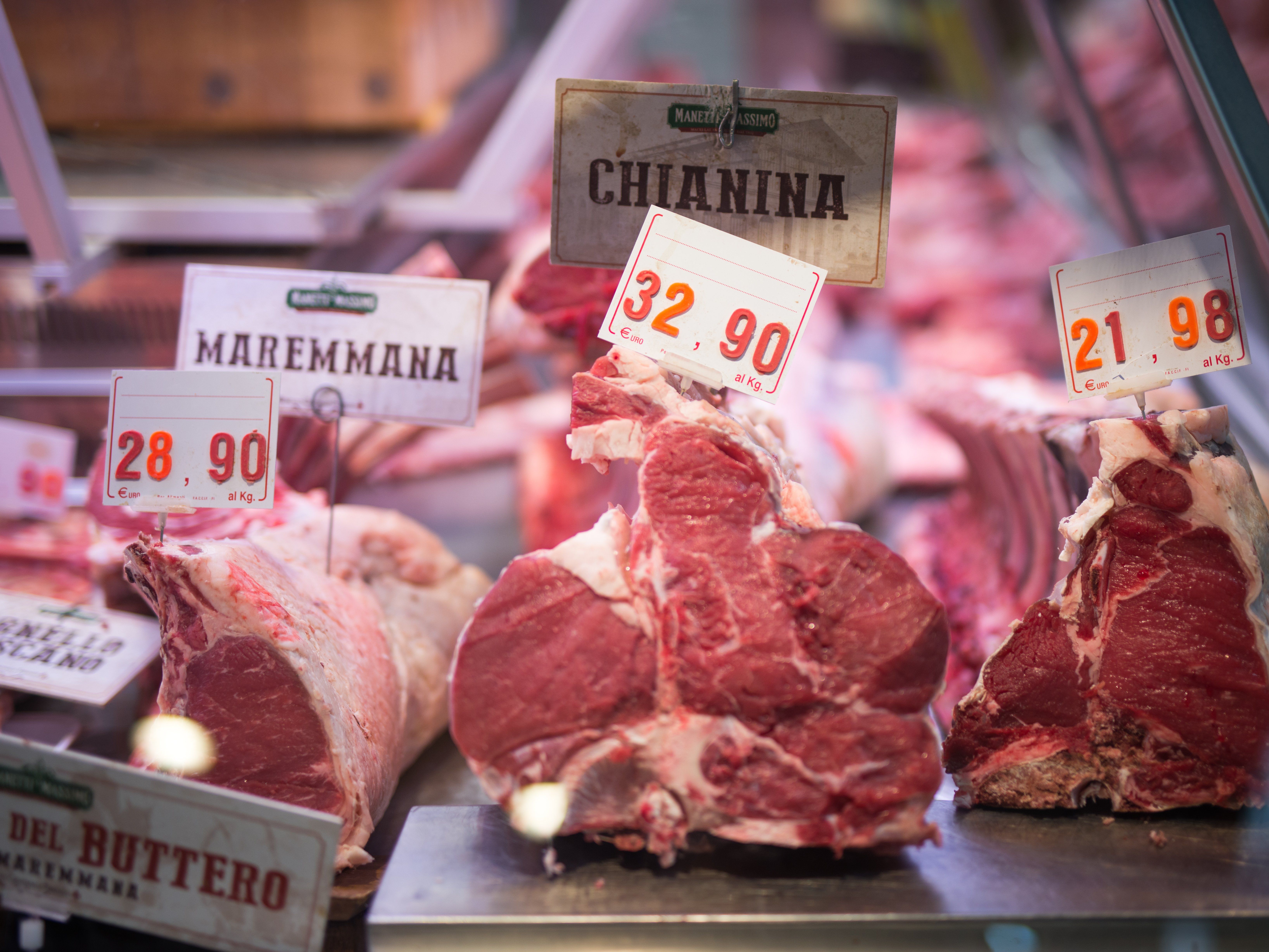 Tuscan Market Tour and 4 Course Authentic Cooking Class In Florence