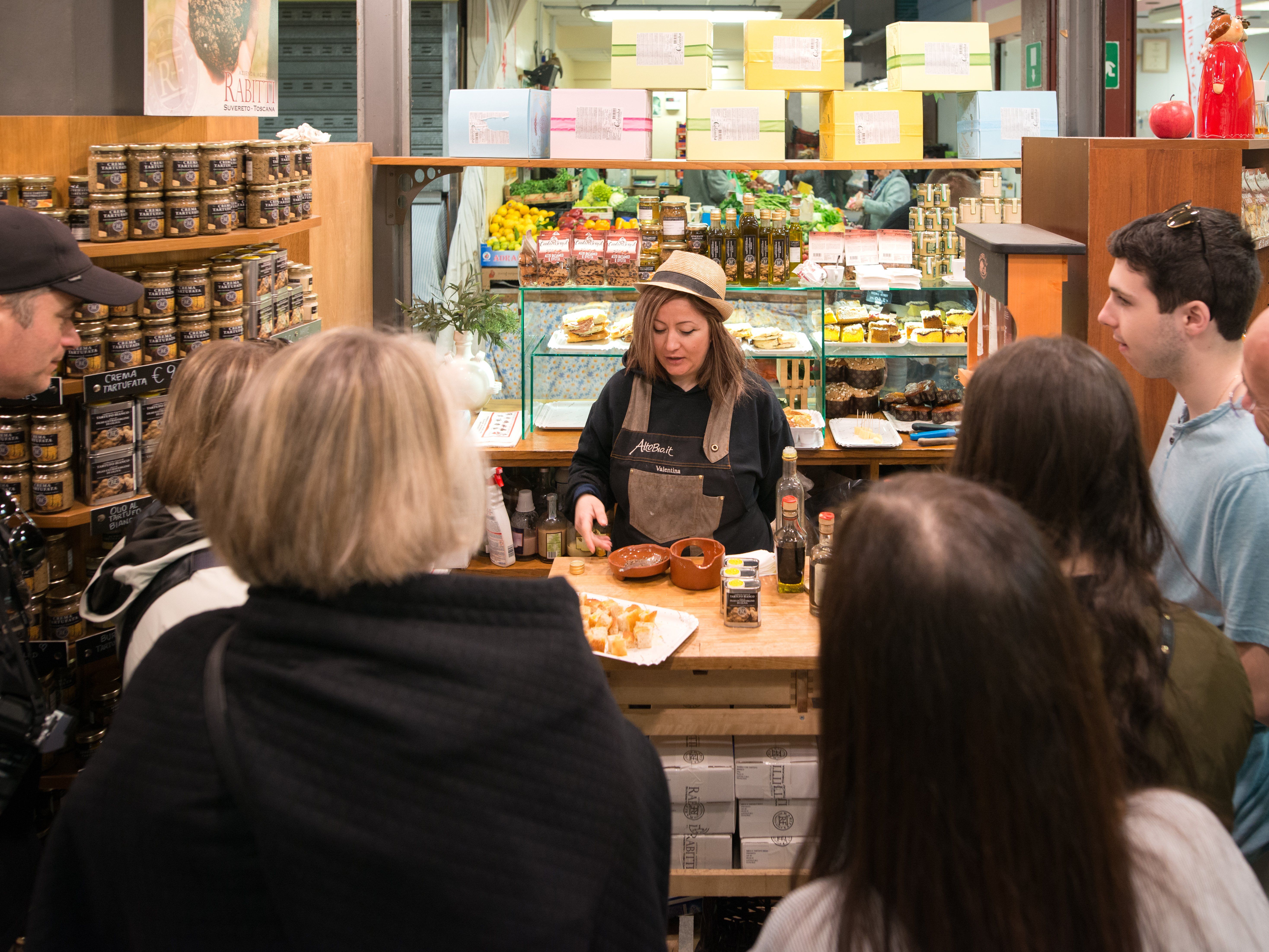 Tuscan Market Tour and 4 Course Authentic Cooking Class In Florence