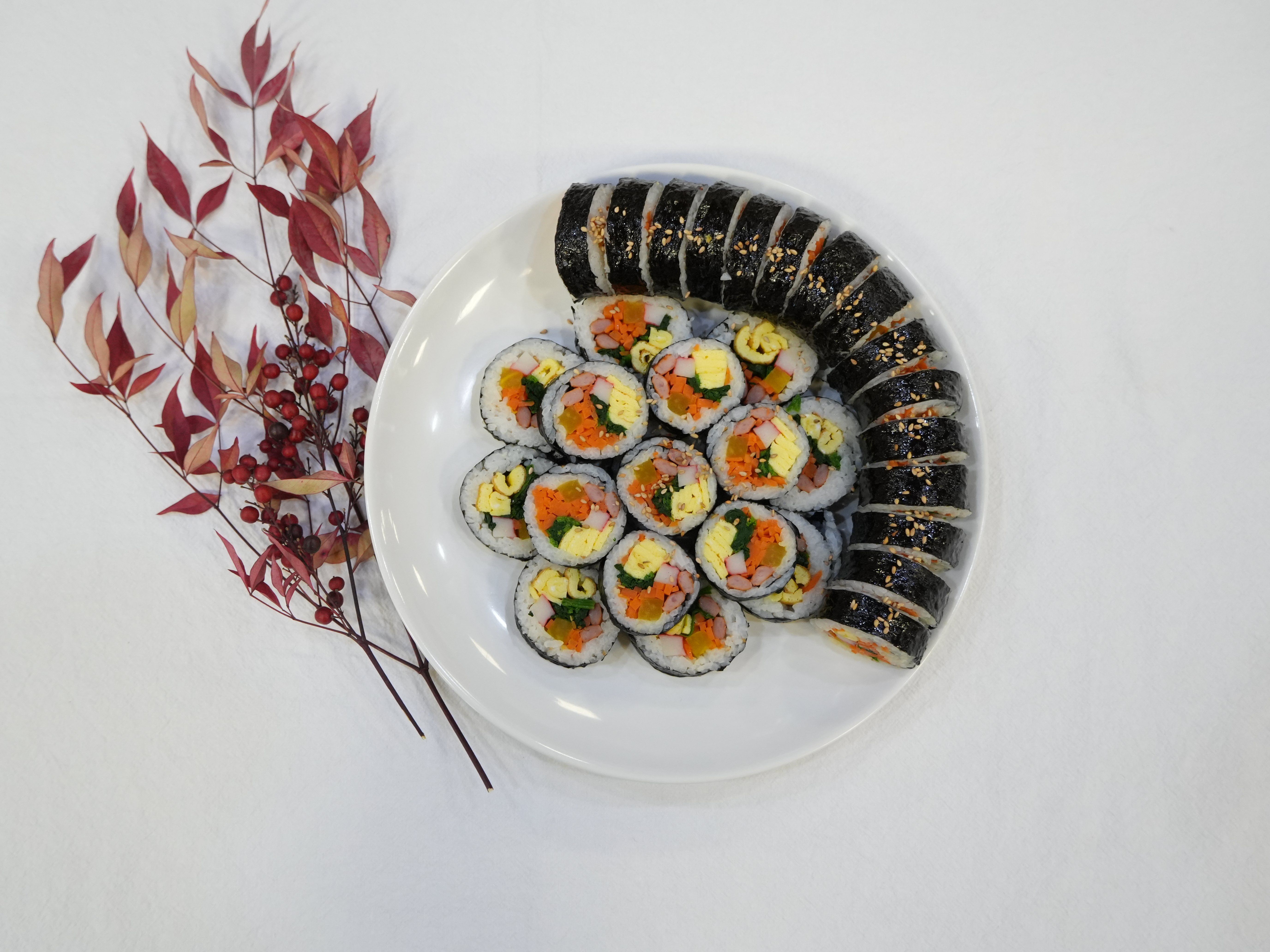 Suwon Experience: Gimbap & Tteok Making in a Hanok with Fortress Picnic