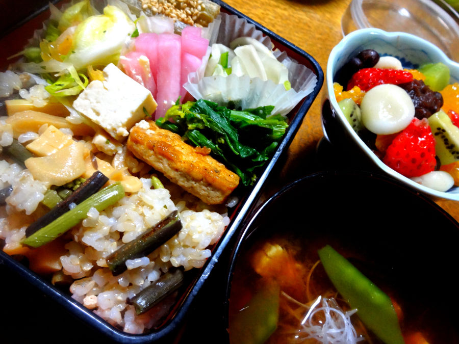 Tofu Making Class and Japanese Vegan Meal by Macrobio-vegan Teacher at Saitama