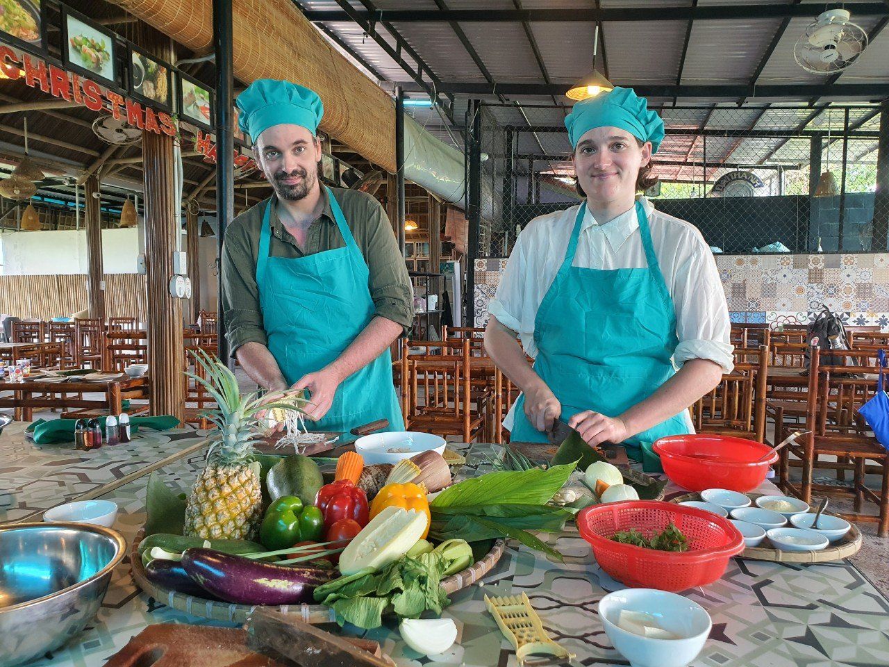 Hoi An Cooking Class with Market Visit and Bamboo Basket Boat Tour