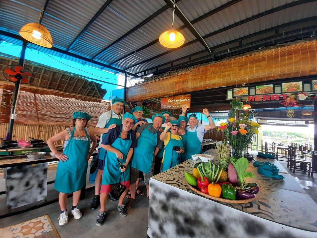 Hoi An Cooking Class with Market Visit and Bamboo Basket Boat Tour