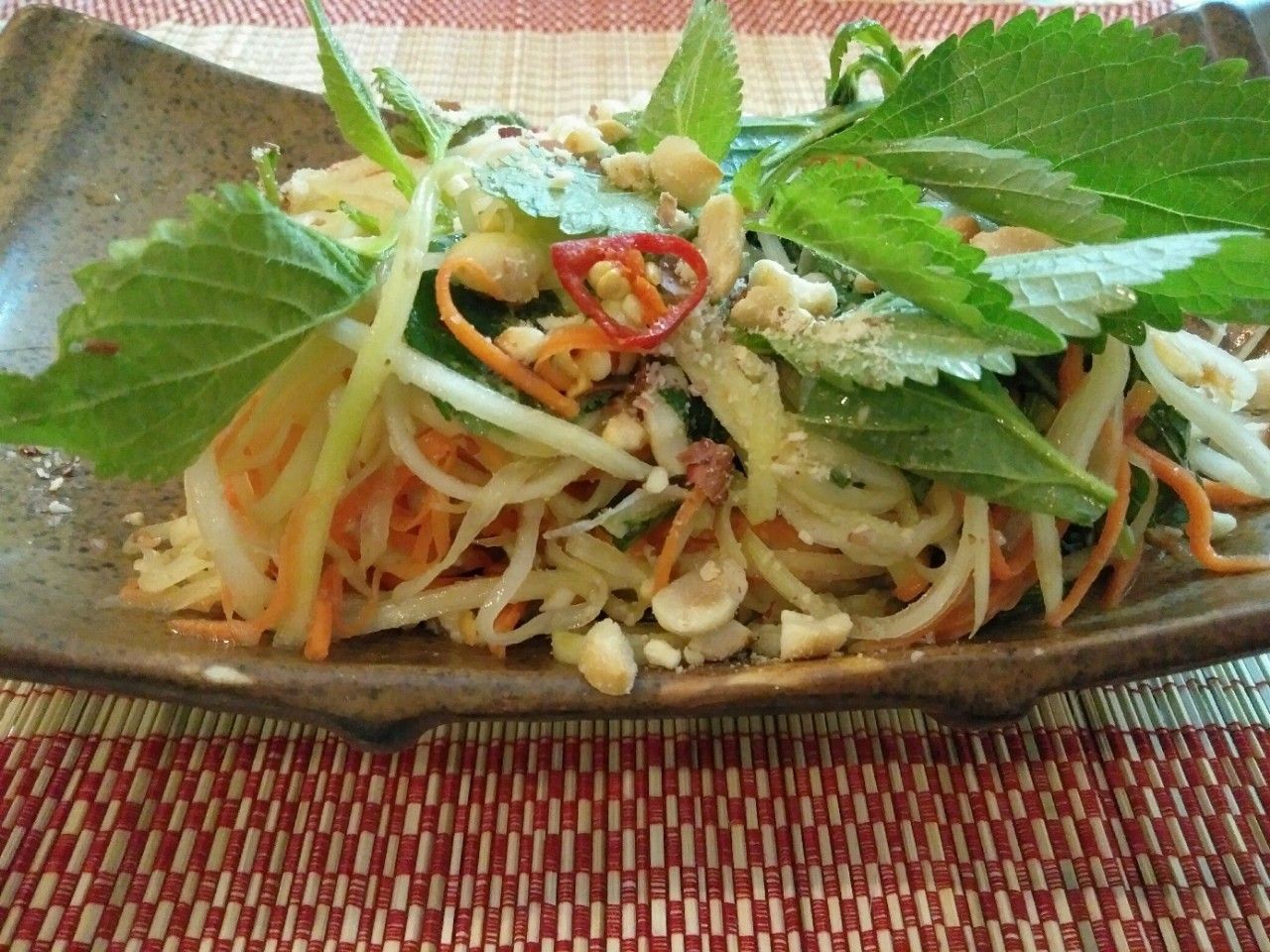 5 Dishes Traditional Hanoian Cuisine Cooking Class with Market Tour