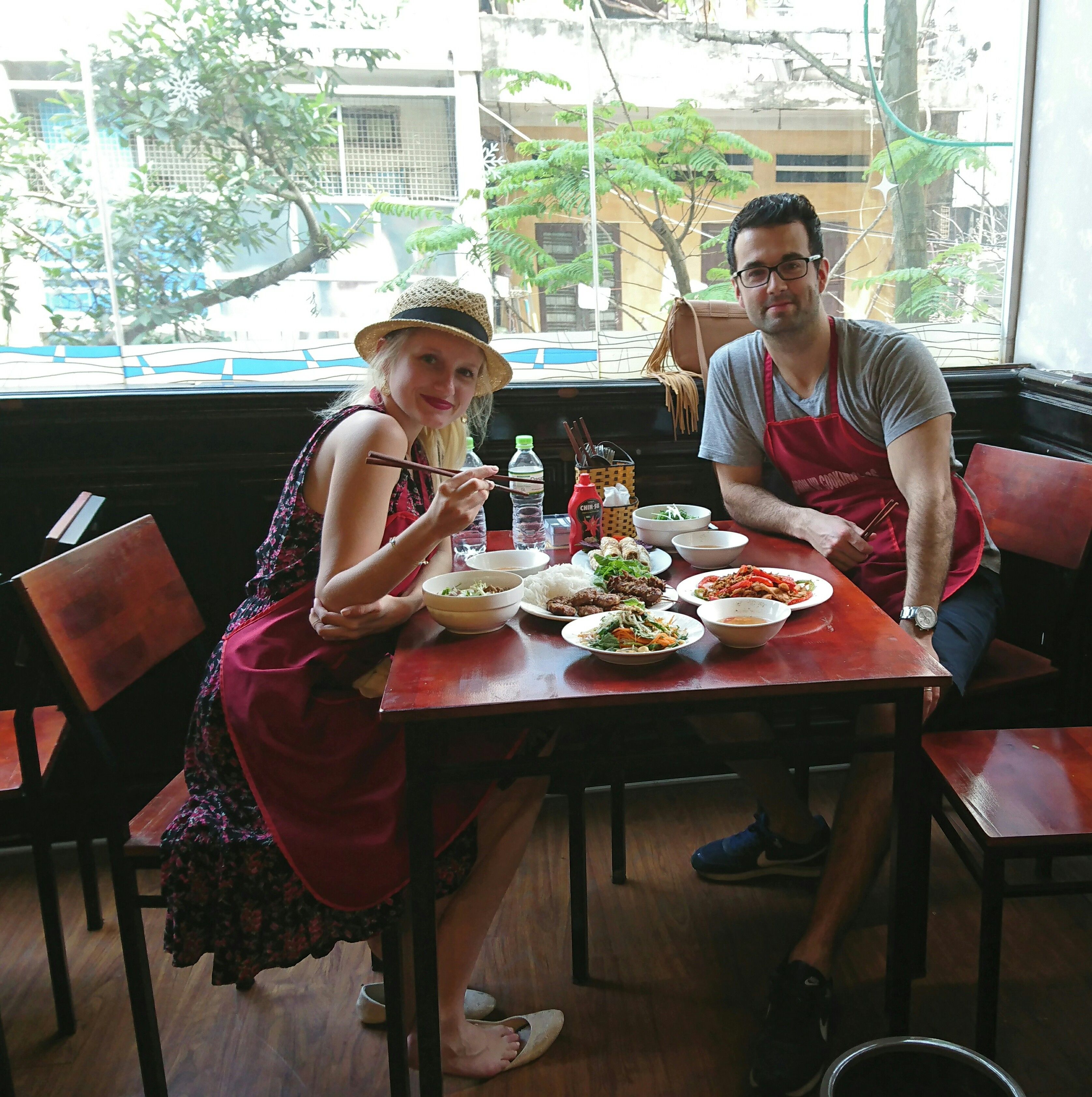 5 Dishes Traditional Hanoian Cuisine Cooking Class with Market Tour