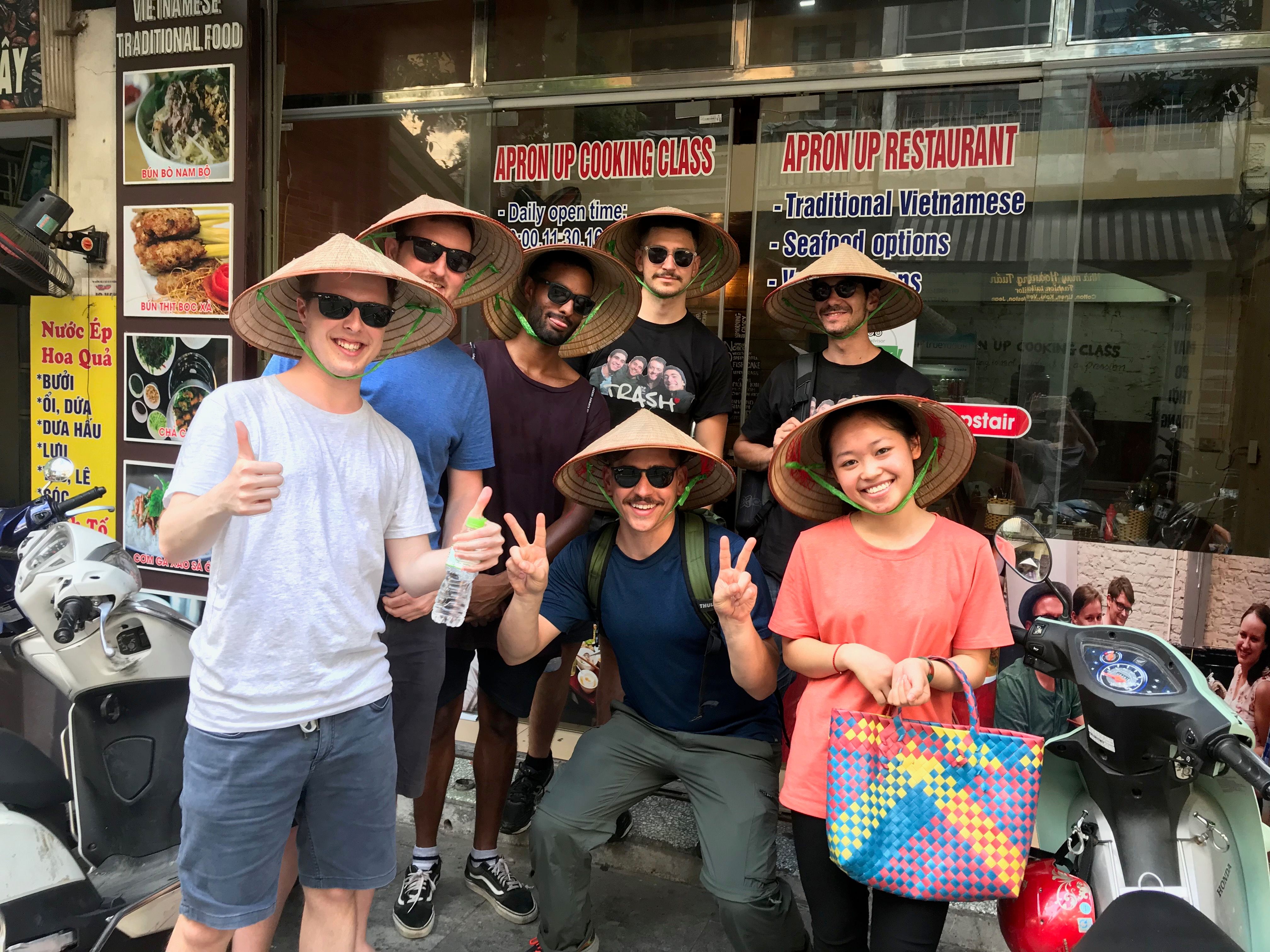 5 Dishes Traditional Hanoian Cuisine Cooking Class with Market Tour