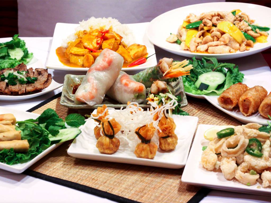 5 Dishes Traditional Hanoian Cuisine Cooking Class with Market Tour
