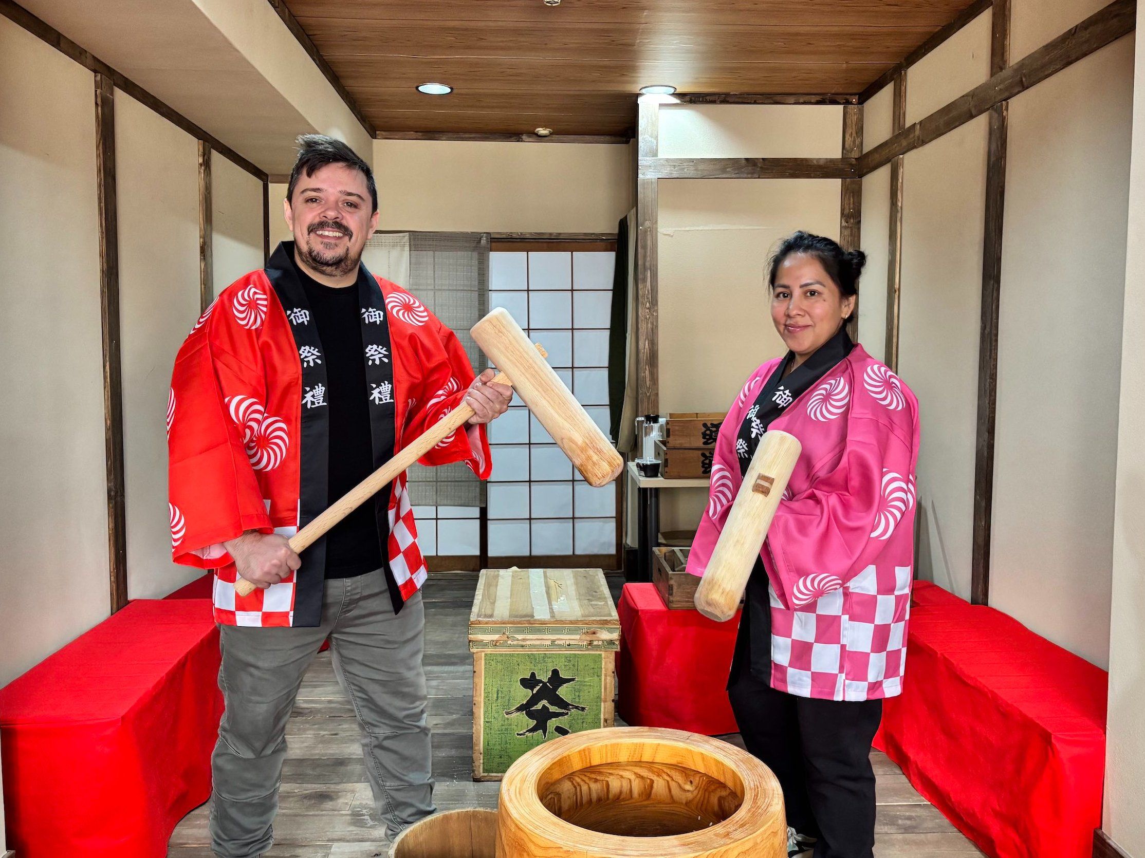 Traditional Mochi Pounding Experience with Tasting