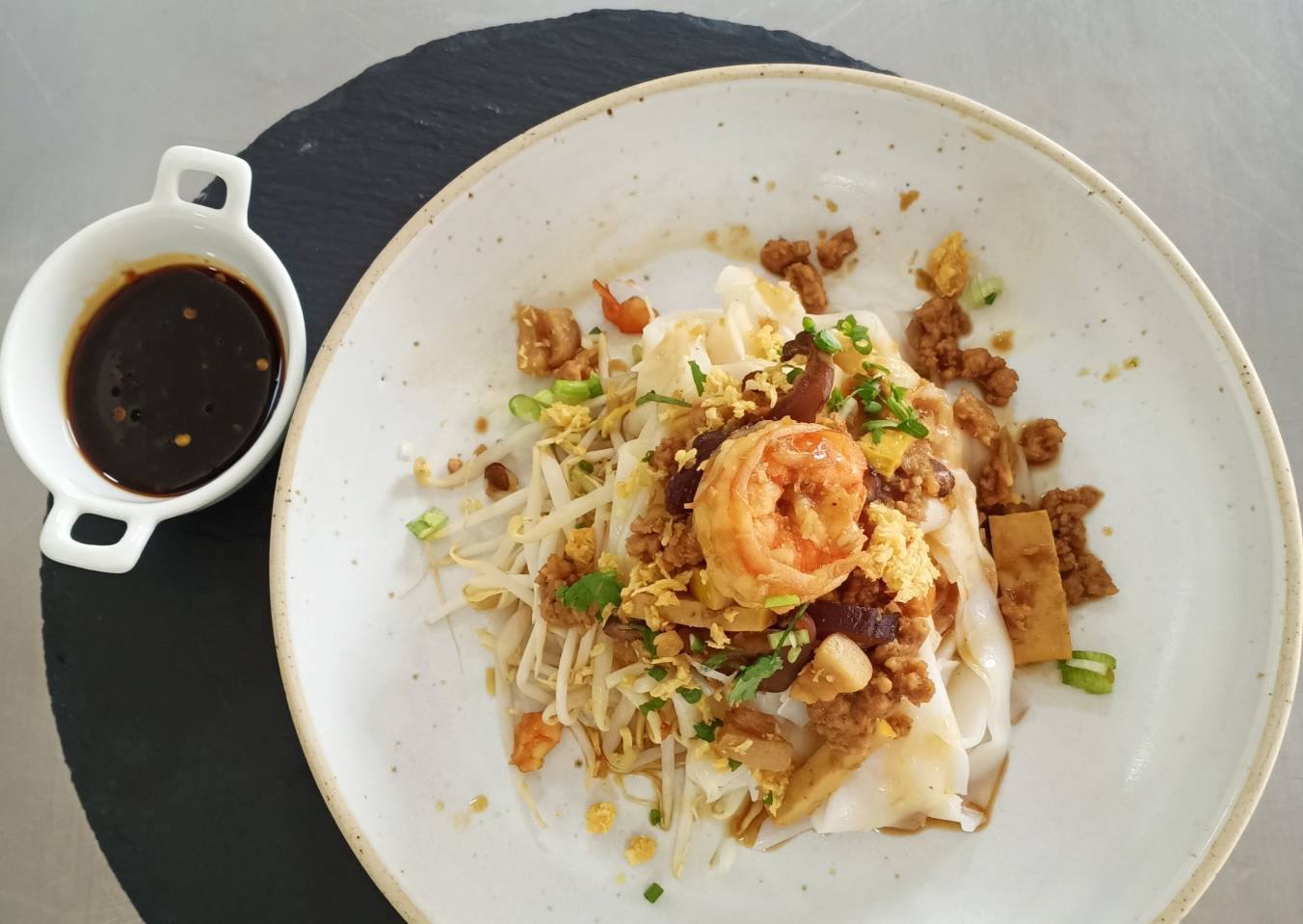 3-Course Cooking Class and Market Tour with Professional Chef