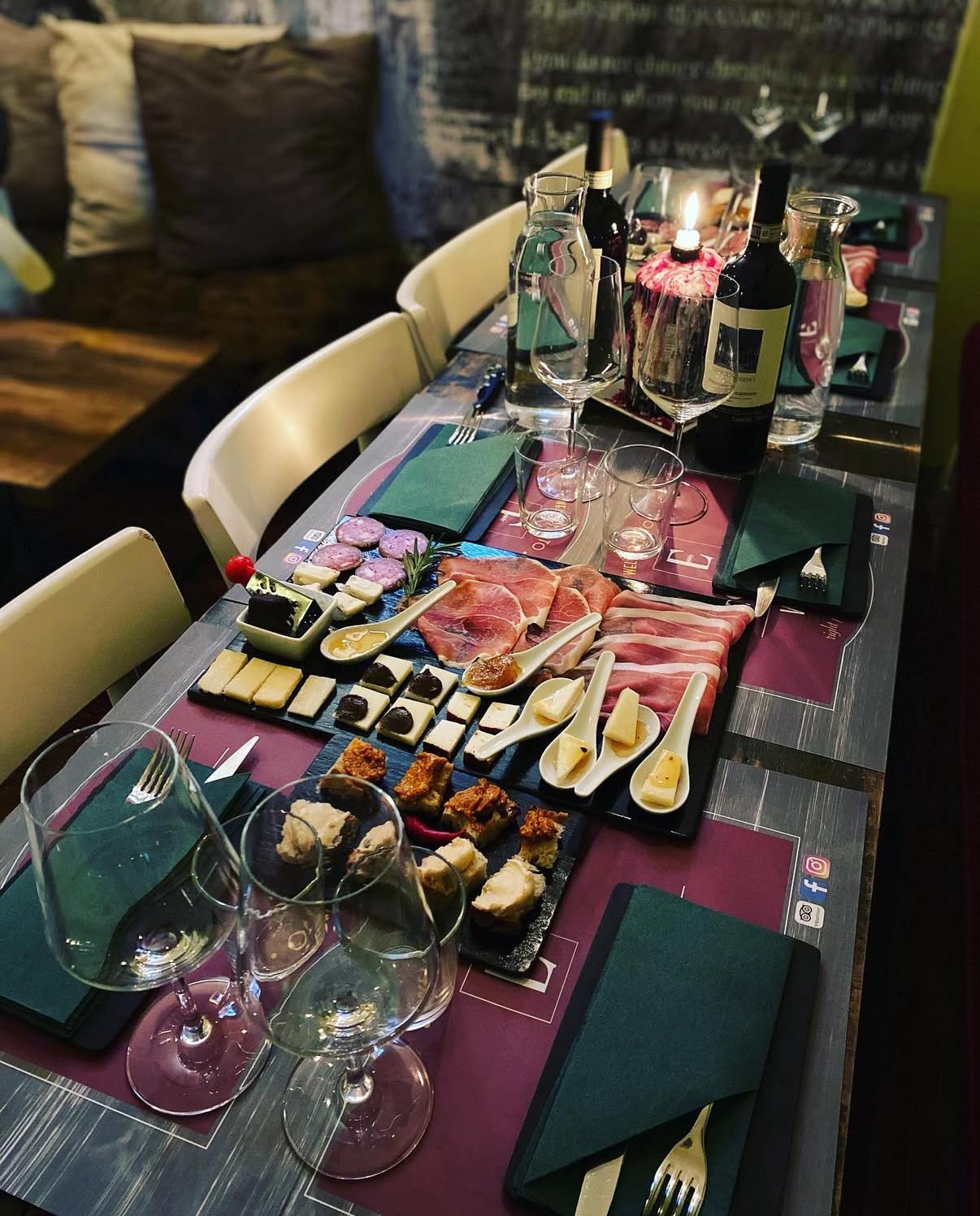 Trastevere Wine Tasting & Artisanal Gelato Experience