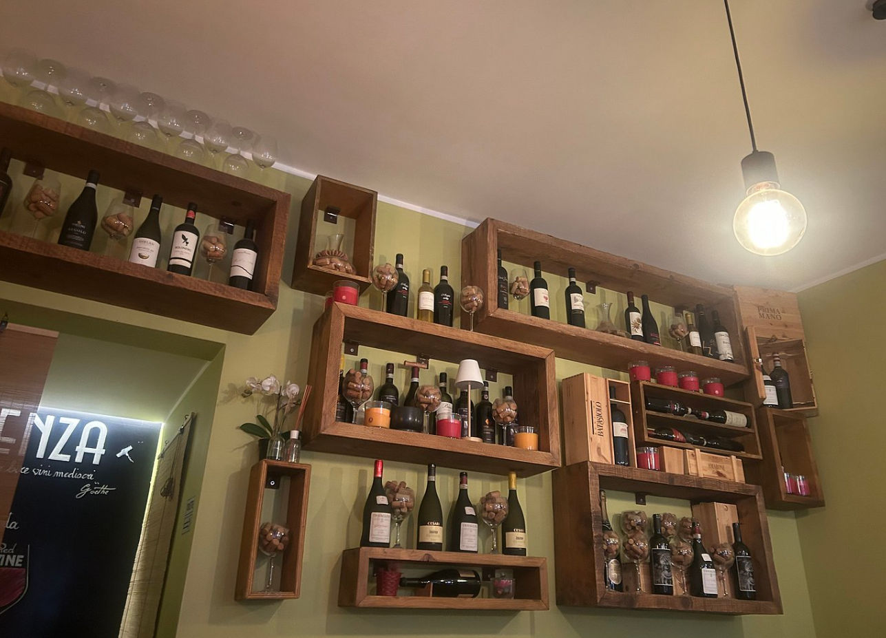 Trastevere Wine Tasting & Artisanal Gelato Experience