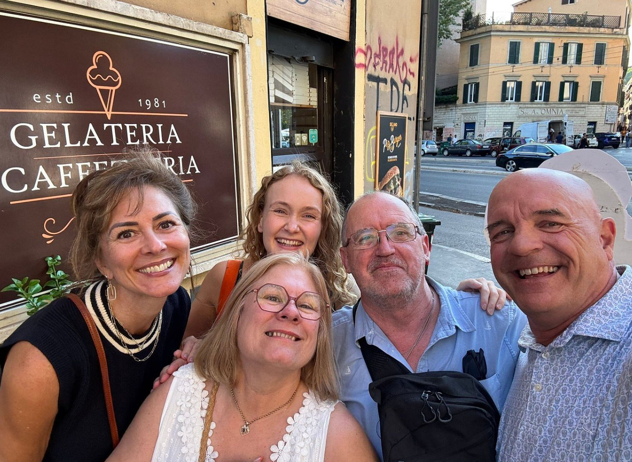 Trastevere Wine Tasting & Artisanal Gelato Experience