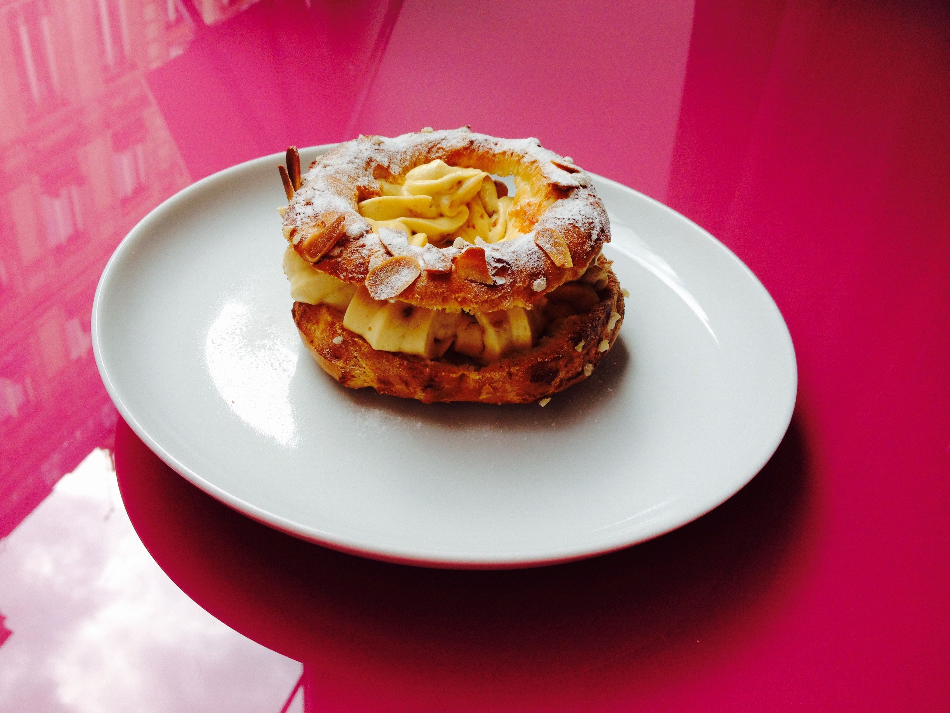 Les Secrets Gourmands de Noemie: Trilogy Of French Pastries - Book