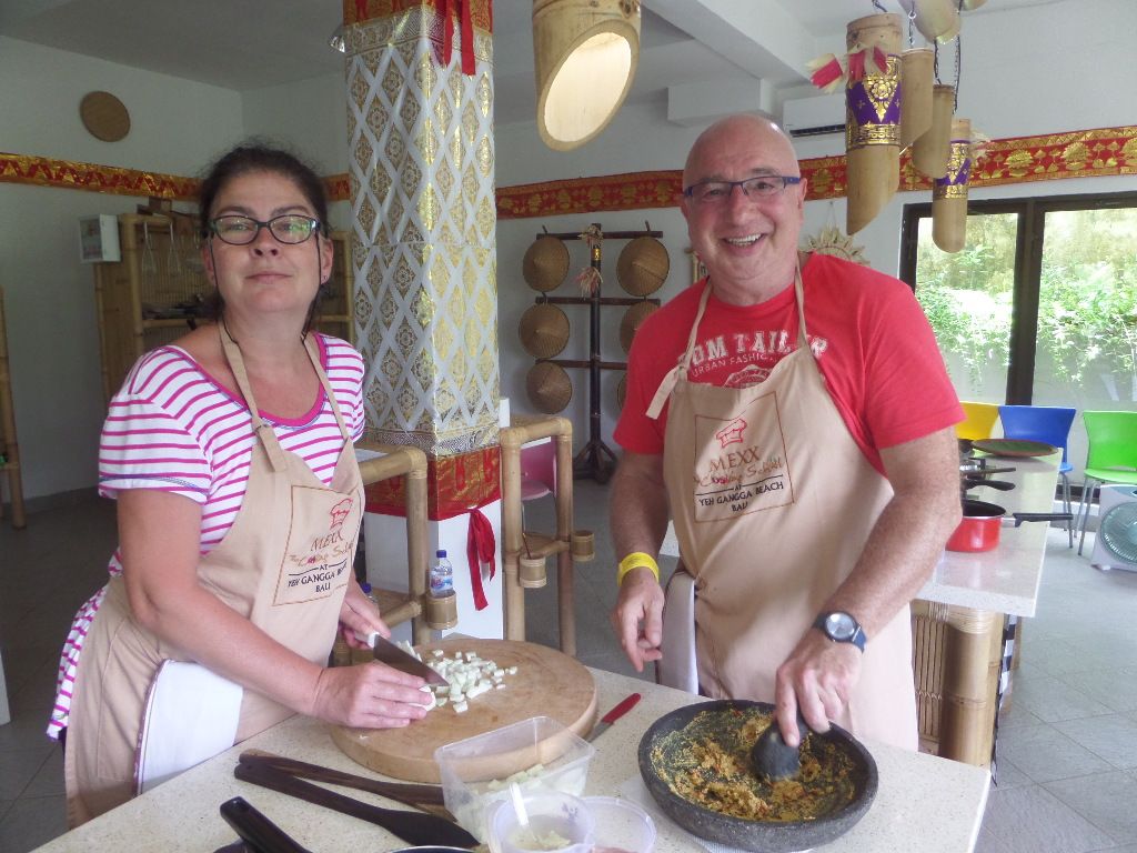 Cooking Class with Tanah Lot Temple Tour and Traditional Market Visit