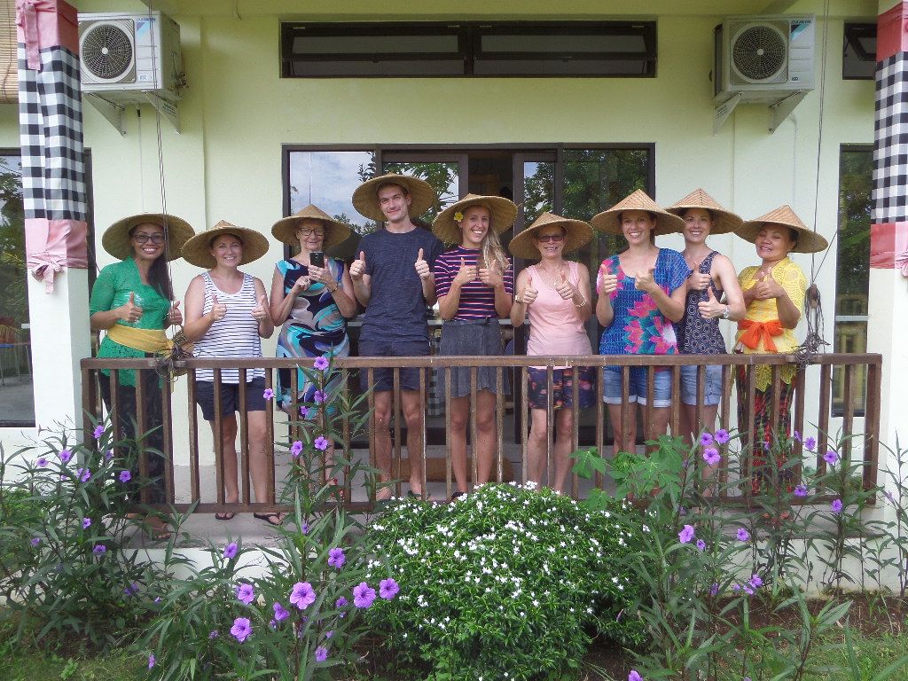 Cooking Class with Tanah Lot Temple Tour and Traditional Market Visit