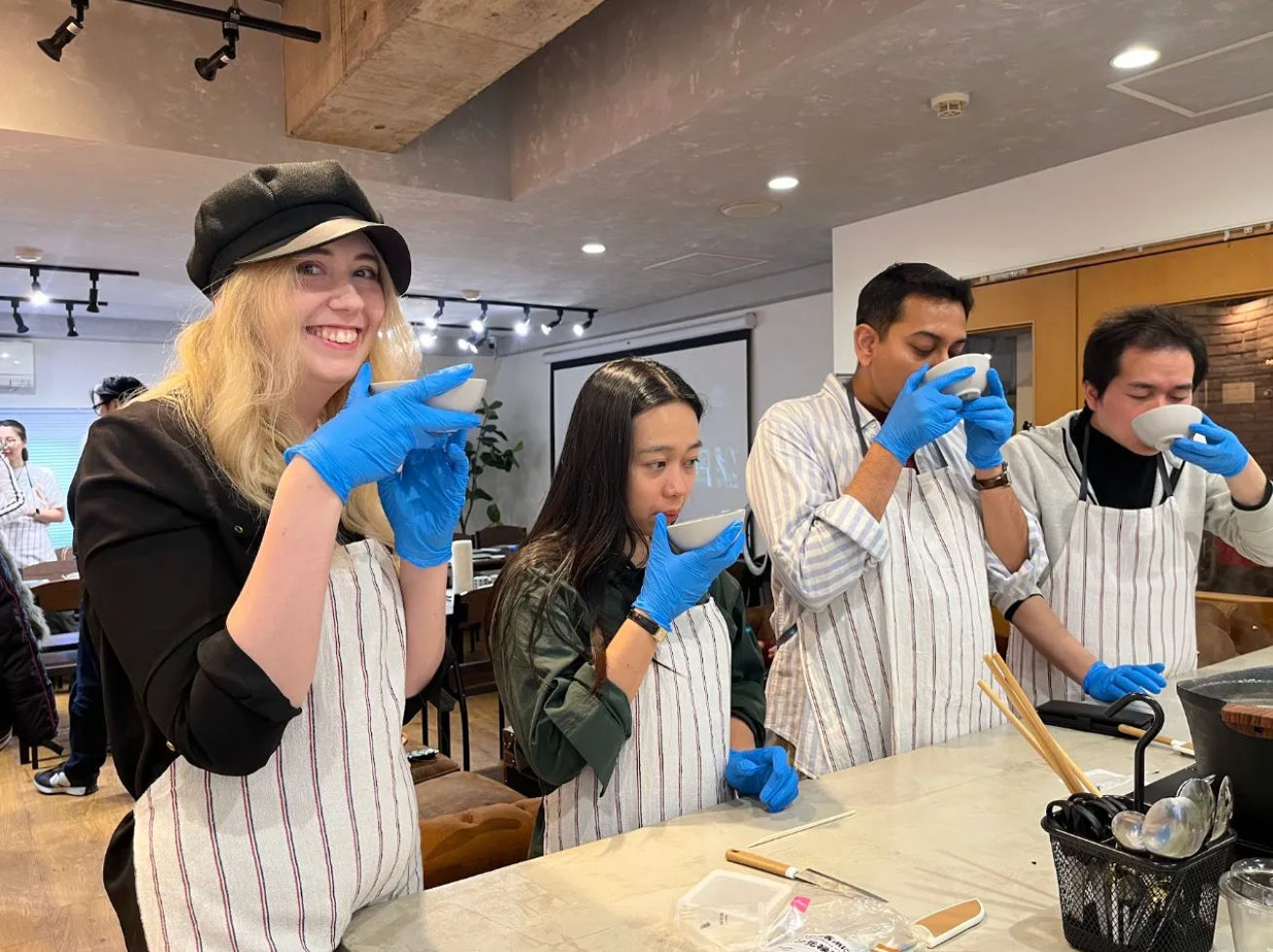 Tsukiji Temaki Sushi-Party mit frischen, regionalen Zutaten und japanischem Tee
