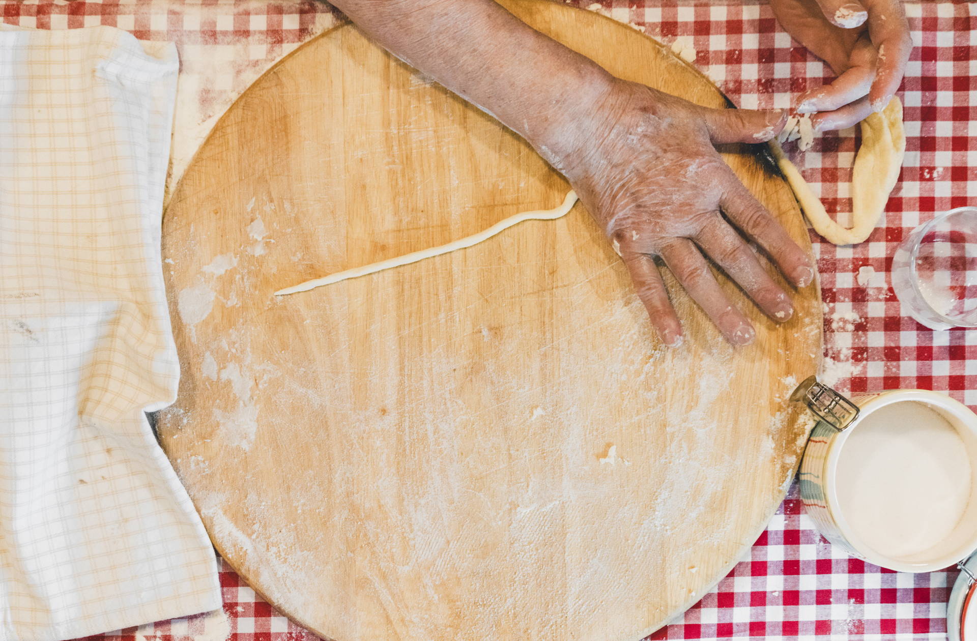 Traditional Tuscan Cooking Class in Montepulciano Morning Class