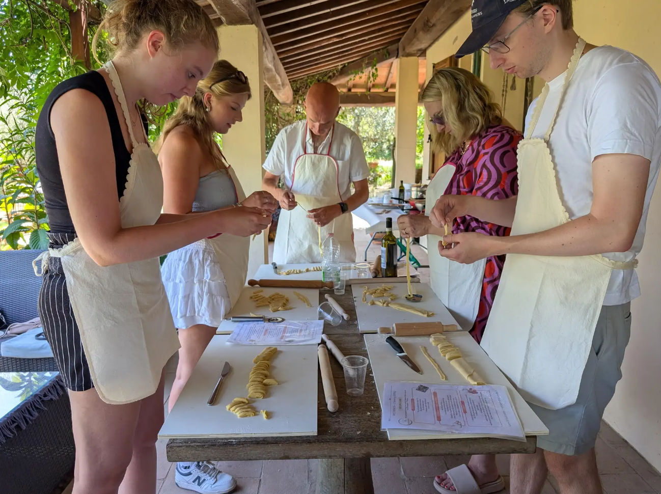 Toskanisches Kocherlebnis in San Gimignano mit handgemachter Pasta, Mittagessen und Wein