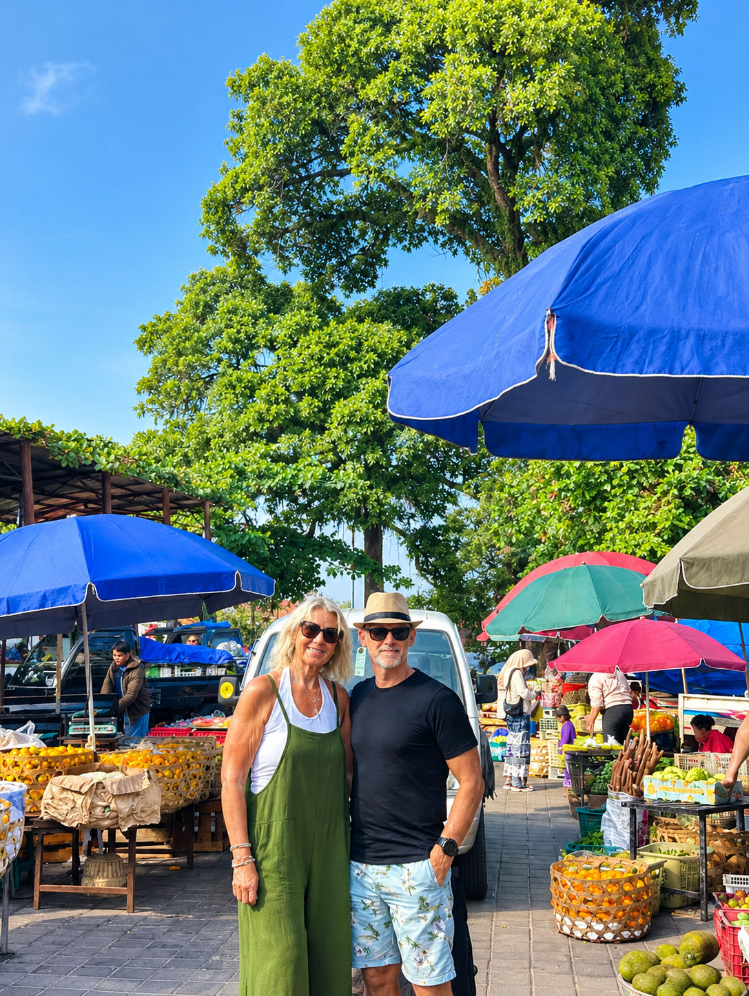 Ubud Morning Market Tour & Authentic Balinese Cooking Class with Rice Field Views
