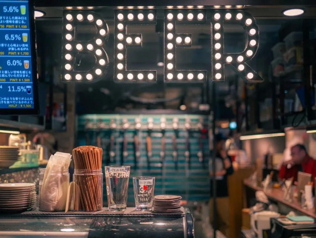 Umeda Craft Beer & Bar-Hopping Experience