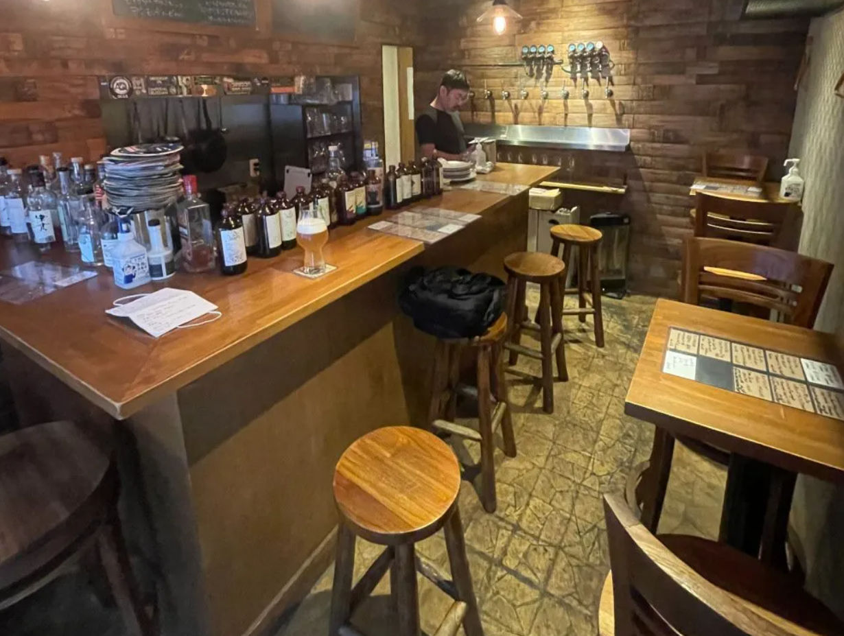 Umeda Craft Beer & Bar-Hopping Experience