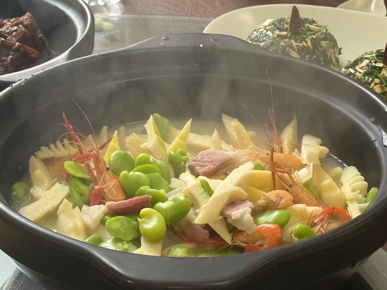 Authentic Shanghainese Dining Experience in a Local Home