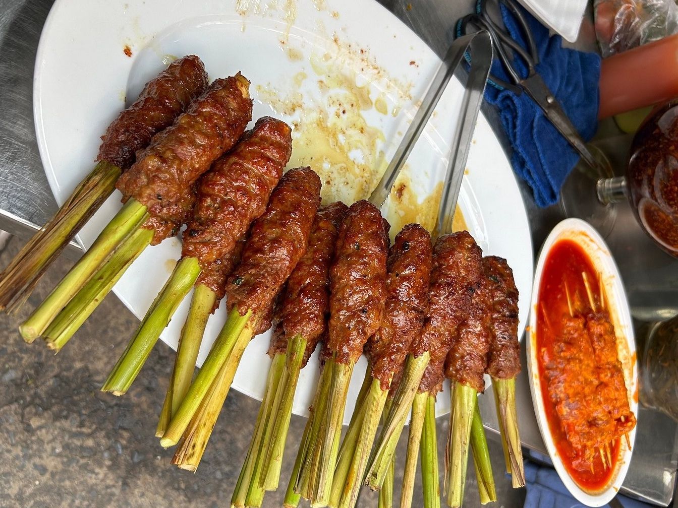 Unique Walking Street Food Tour in Saigon