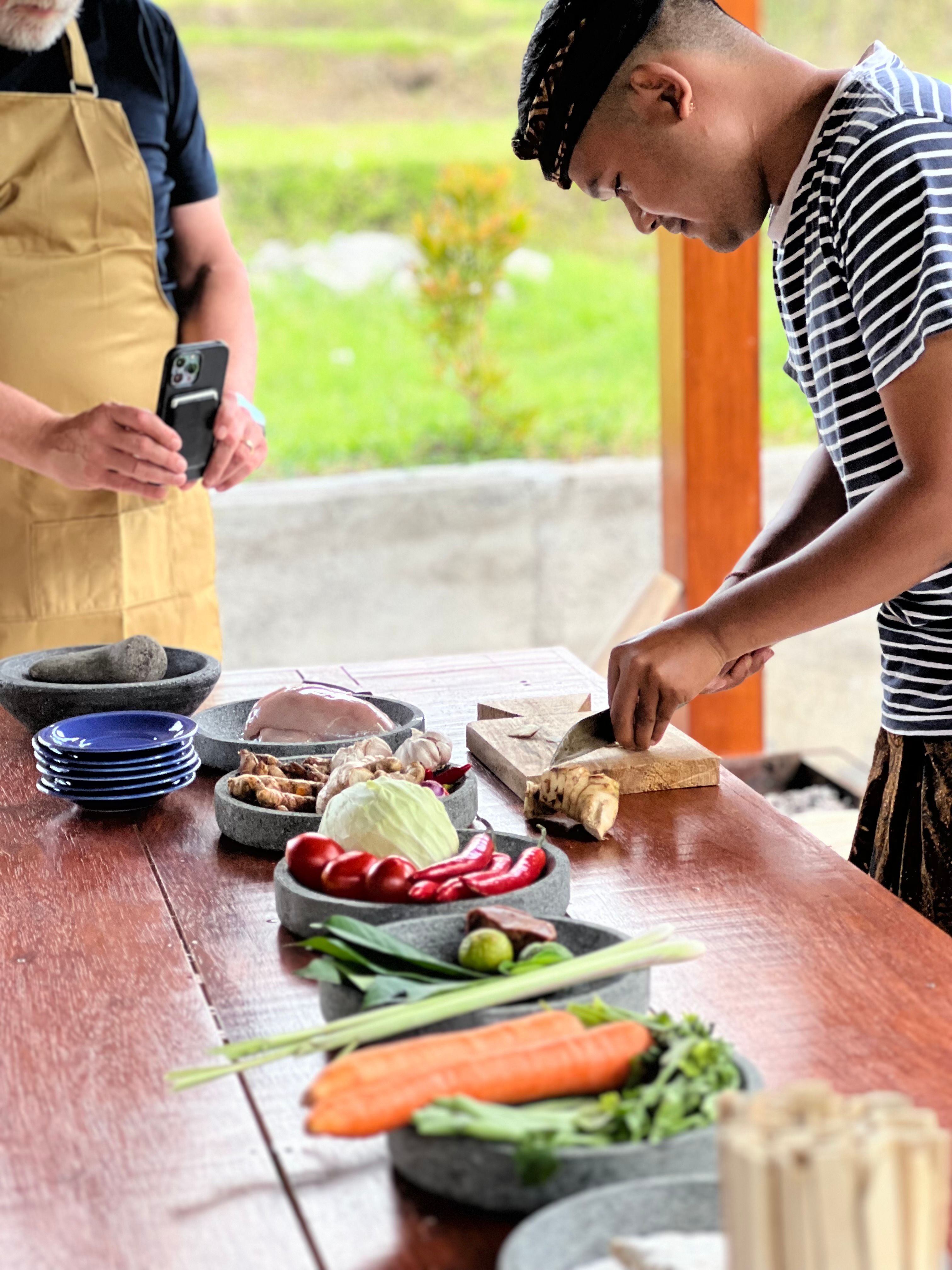Balinese Cooking Class in Organic Farm with Traditional Market Tour