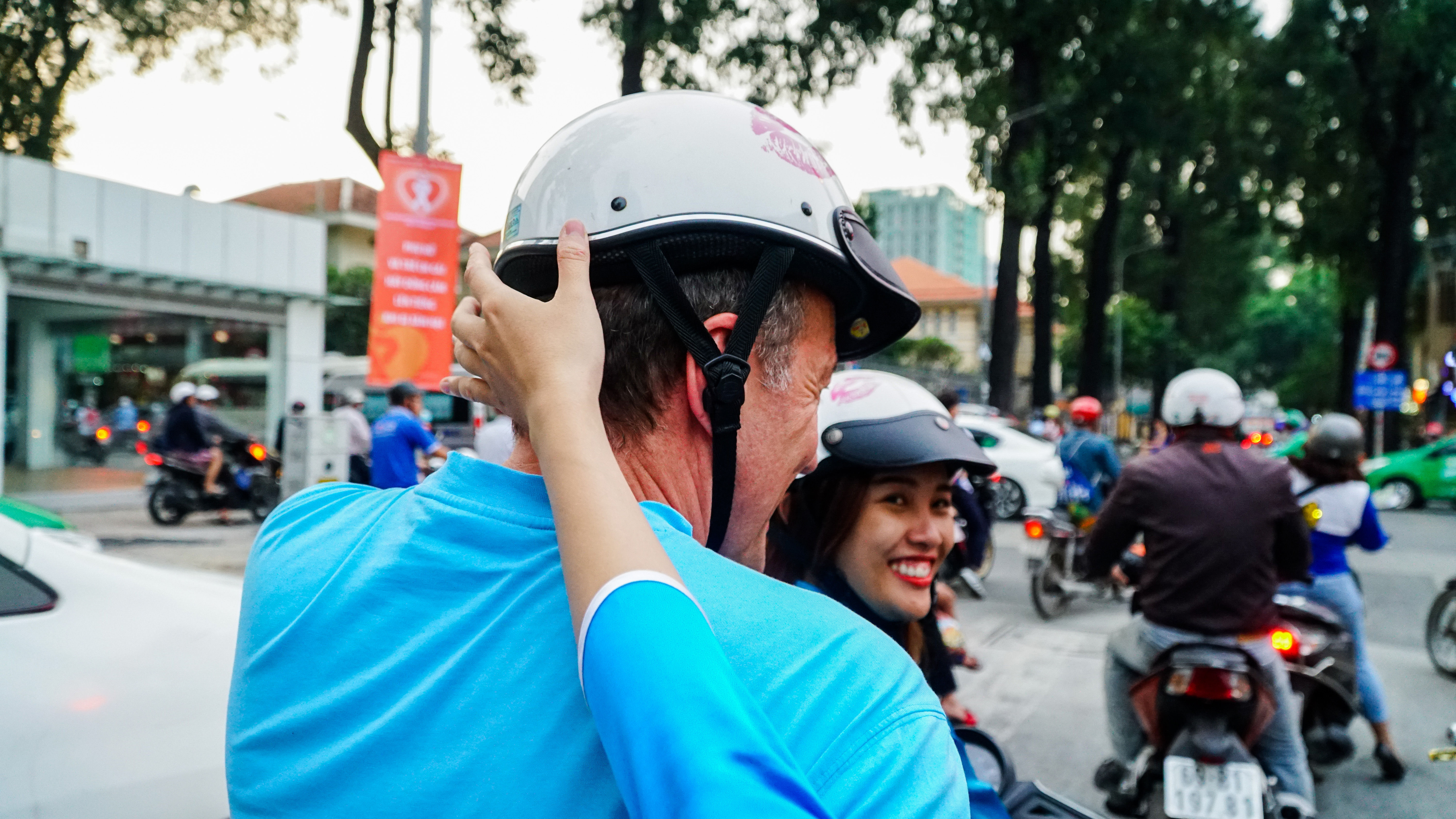Vegan Food Tour on Scooter with Passionate Girl Riders