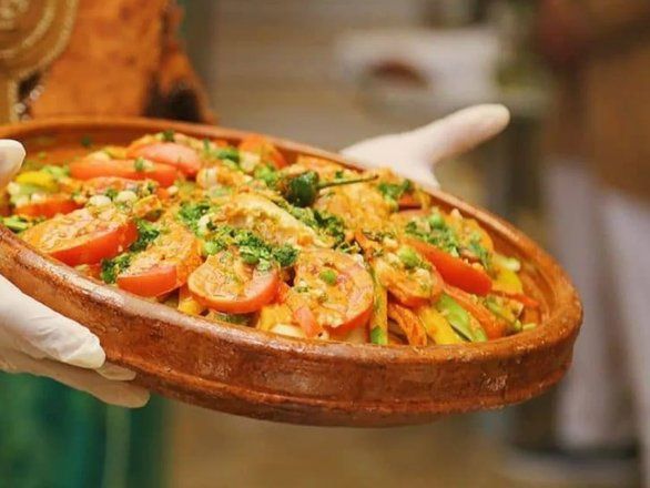 Discover Moroccan Cuisine: Vegan Moroccan Tagine + Souk Tour