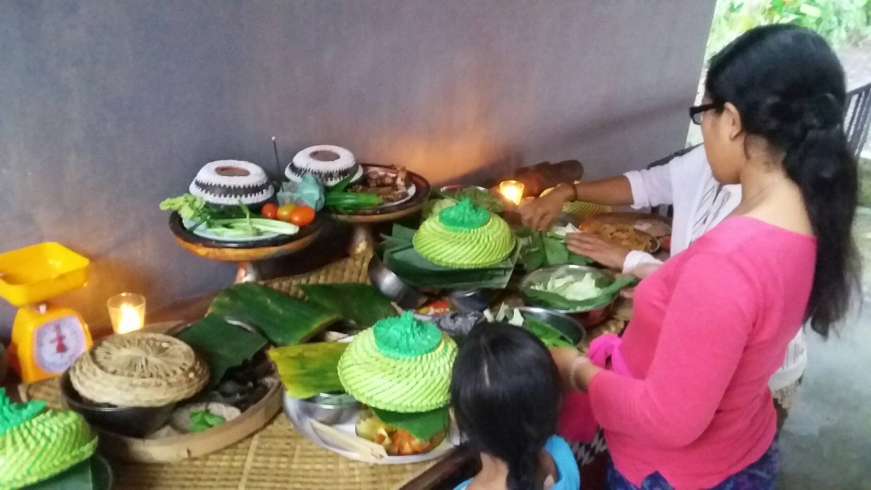 Market Tour + Cooking Class + Rice Paddies Visit + Lunch at Balinese House - (Solo Partcipants)