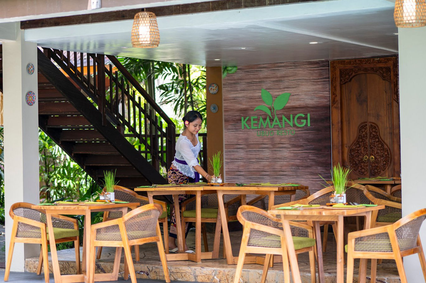 Balinese Market Tour and Cooking Class in a Tropical Garden Kitchen