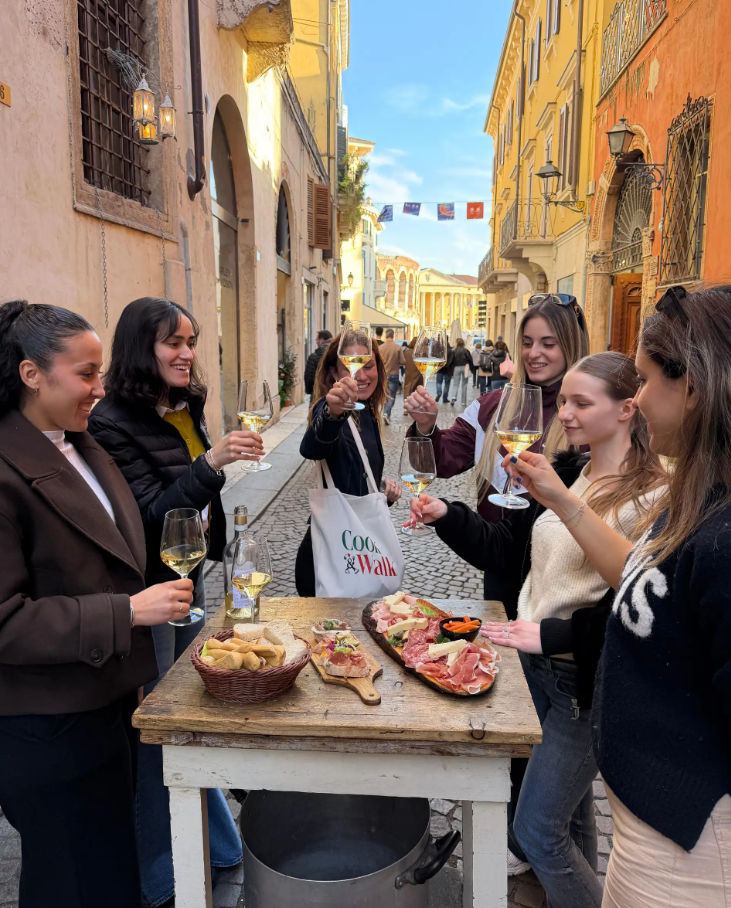 Verona: Gourmet Food Tour with Dinner, Wine & Gelato Experience