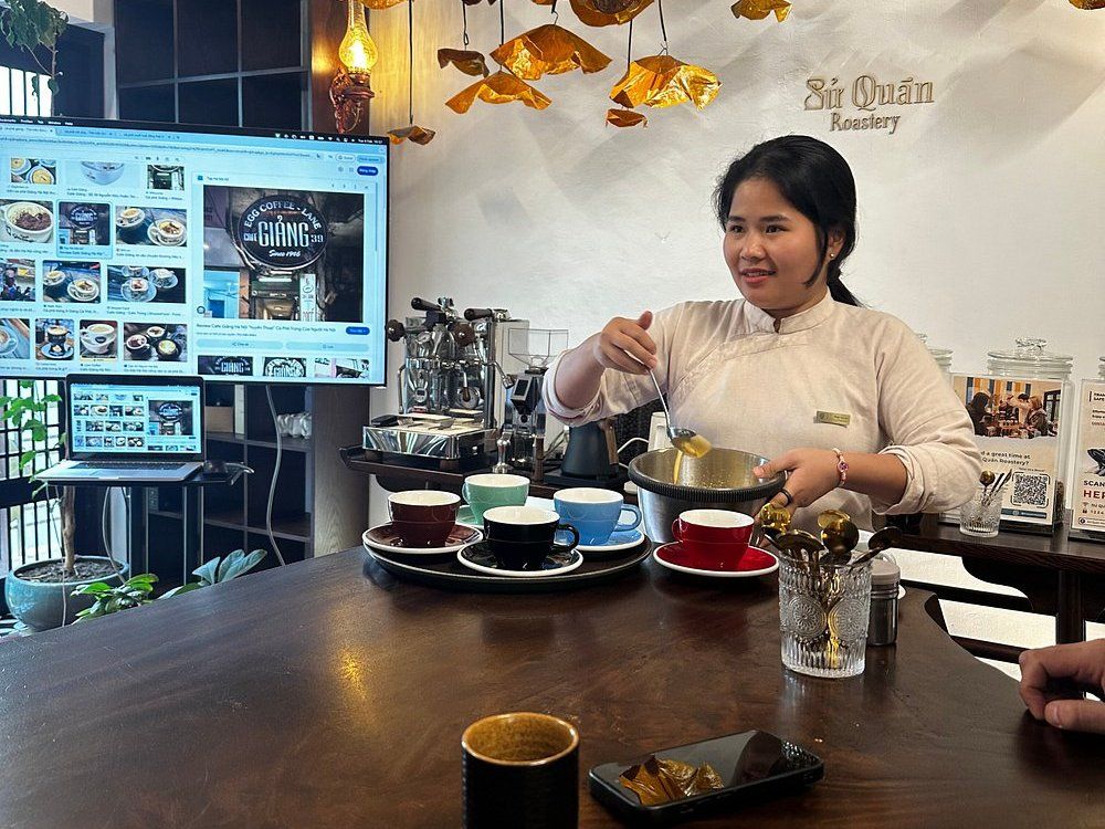 Hanoi: Top favourite Cooking and Coffee Brewing