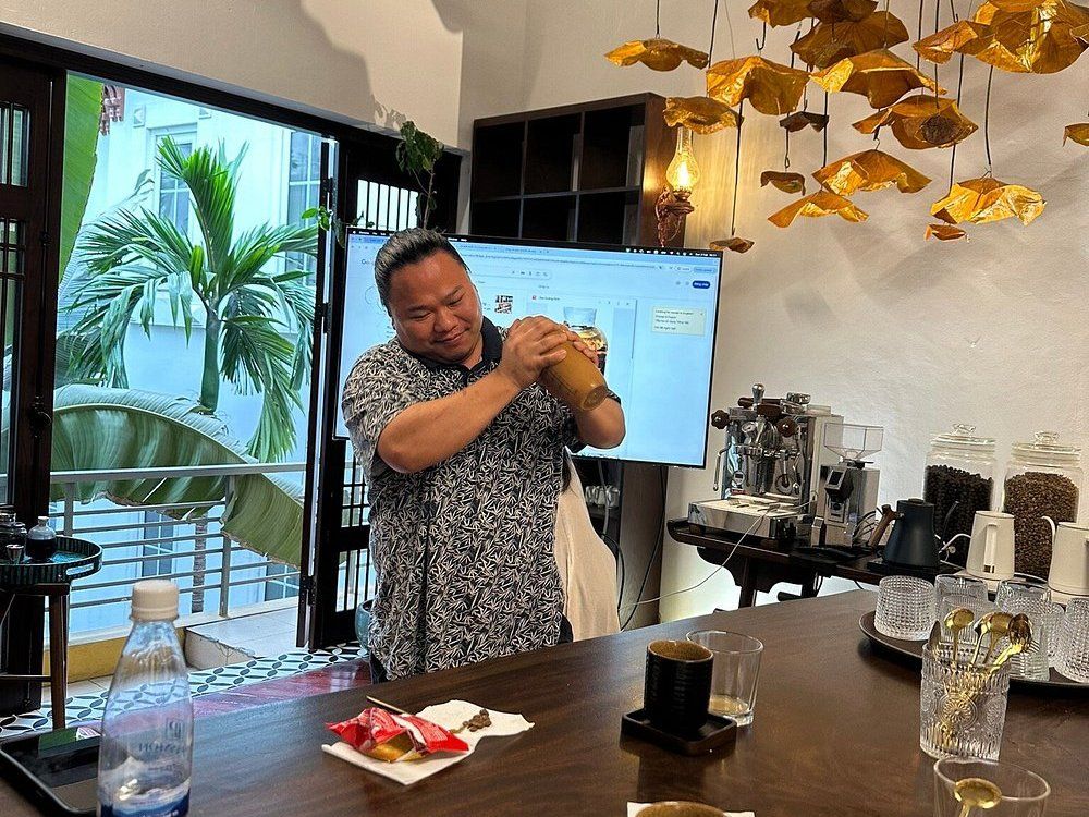Hanoi: Top favourite Cooking and Coffee Brewing
