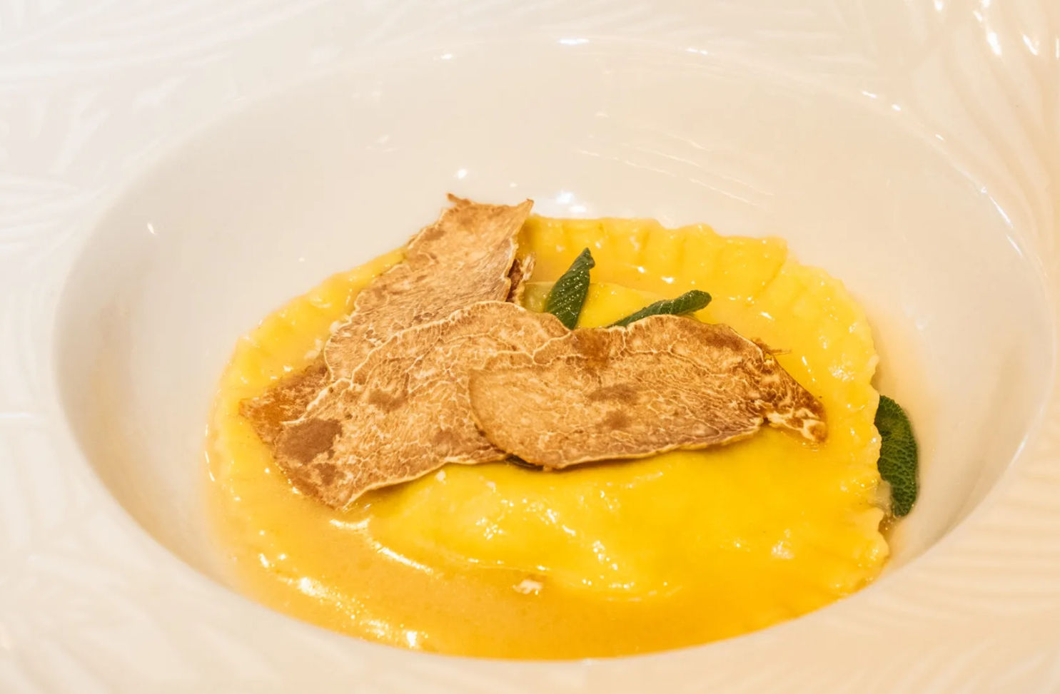 VIP Seasonal Truffle Experience: Private Pasta Masterclass & Wine in Rome (Up to 12 Guests)