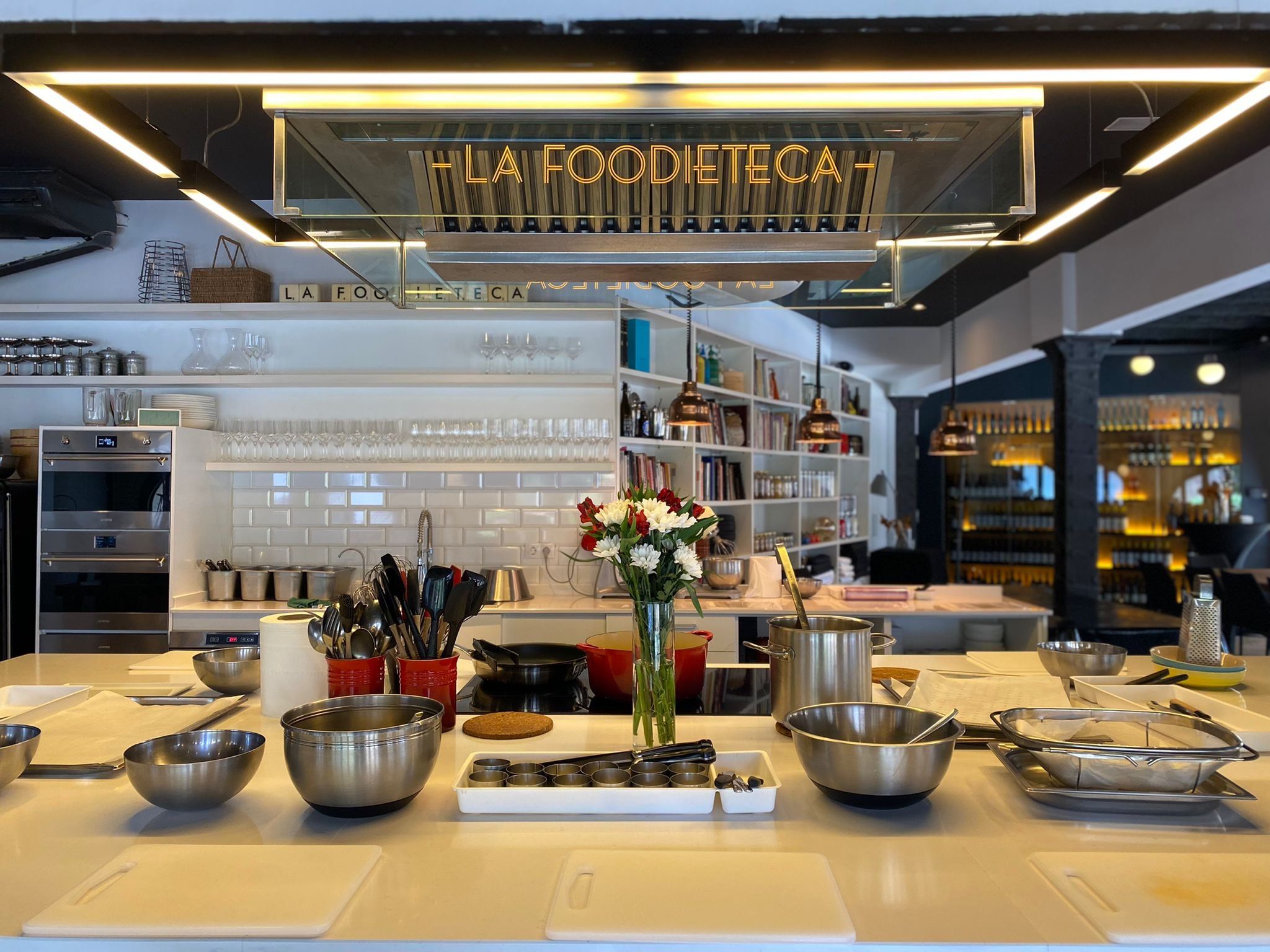 Premium Spanish Cooking Class in Designer Loft: Paella & Tapas