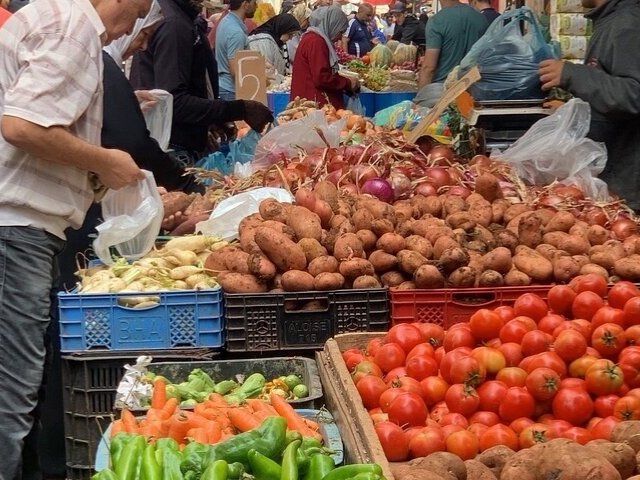 Market Tour and Moroccan Cooking Experience with Rababe Family