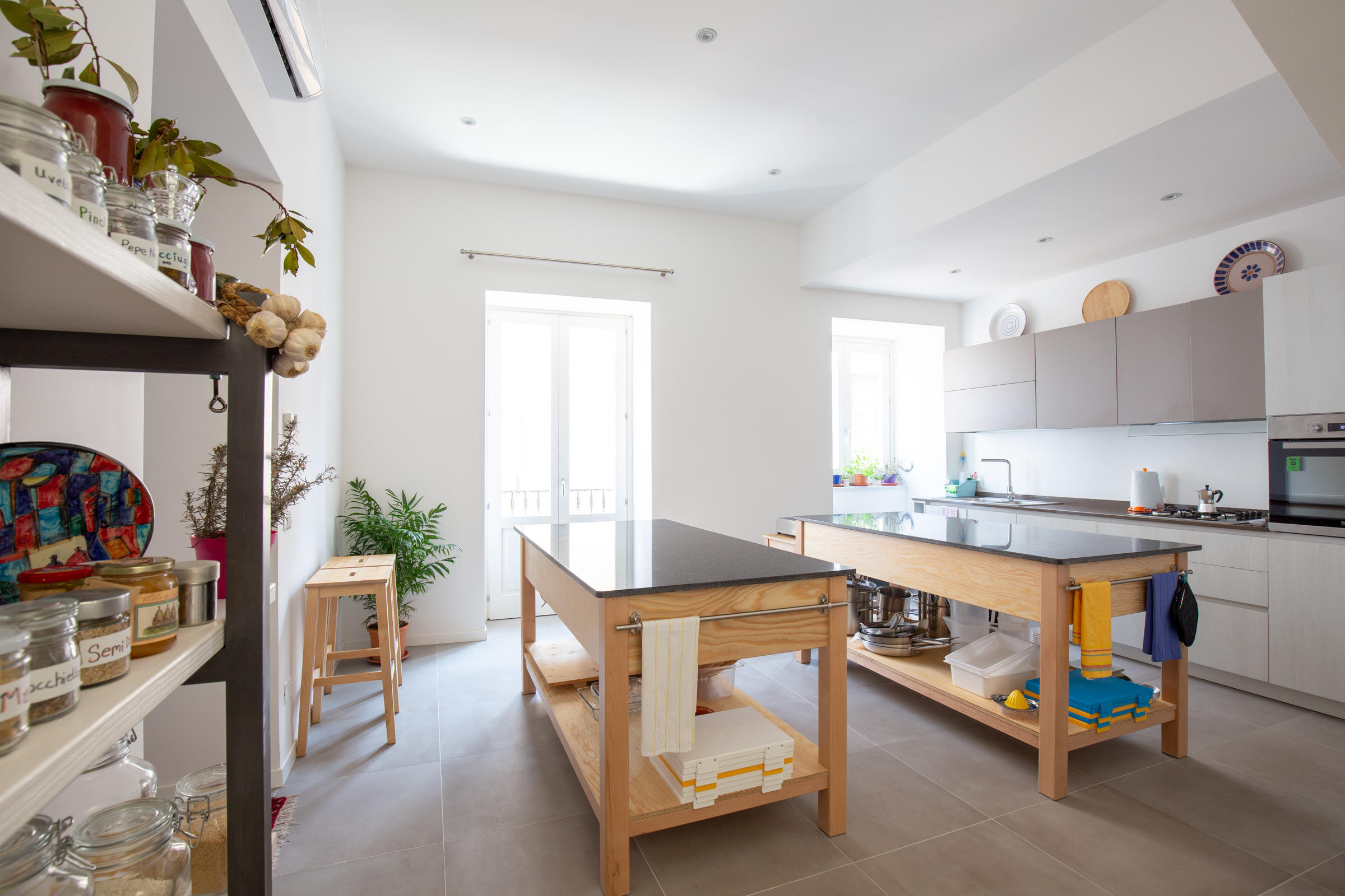 Sicilian Cooking Class with Mercato Del Capo Market Tour
