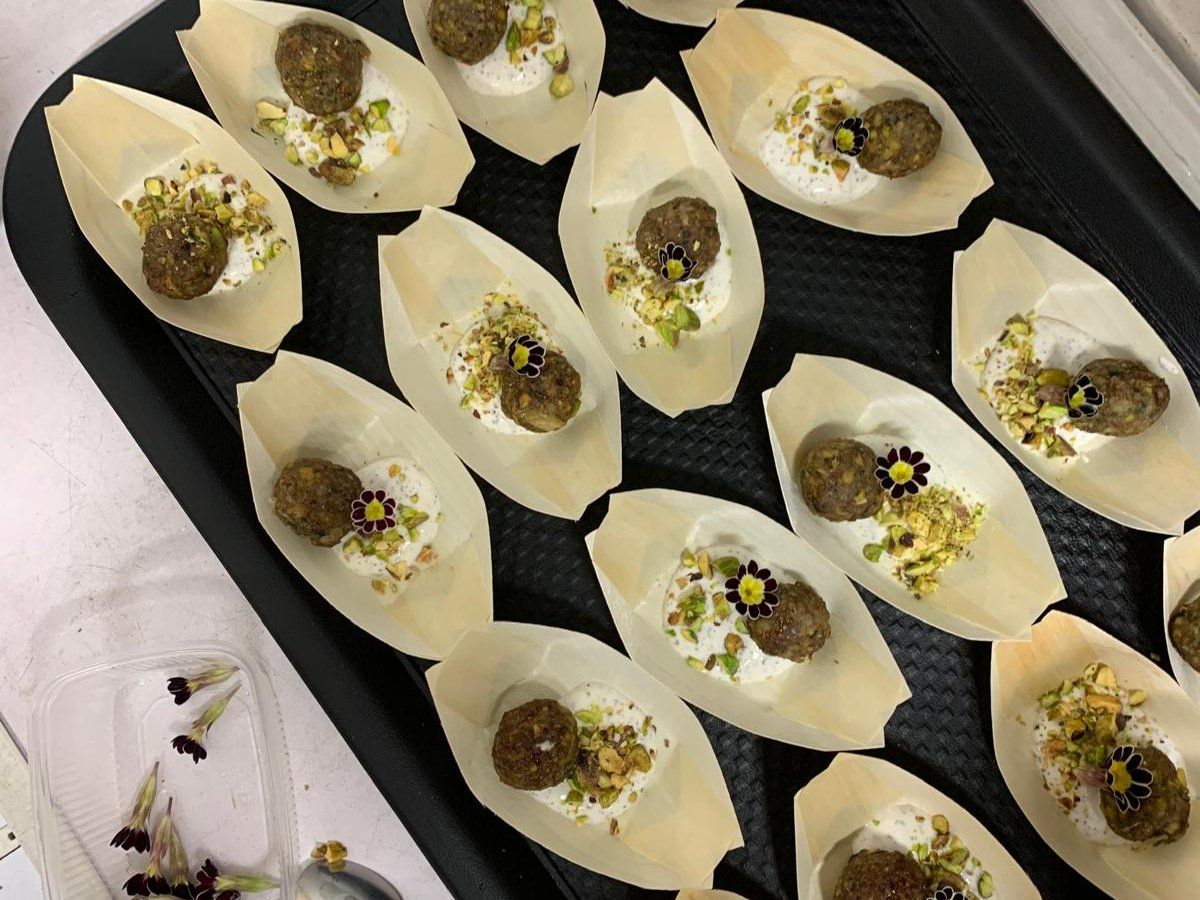 Vegan and Vegetarian Cooking Class with Unlimited Wine in the Heart of Venice