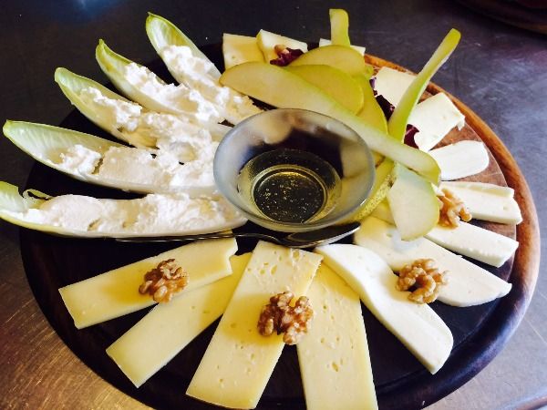 Wine, Virgin Olive Oil, and Cheese Tasting in San Gimignano