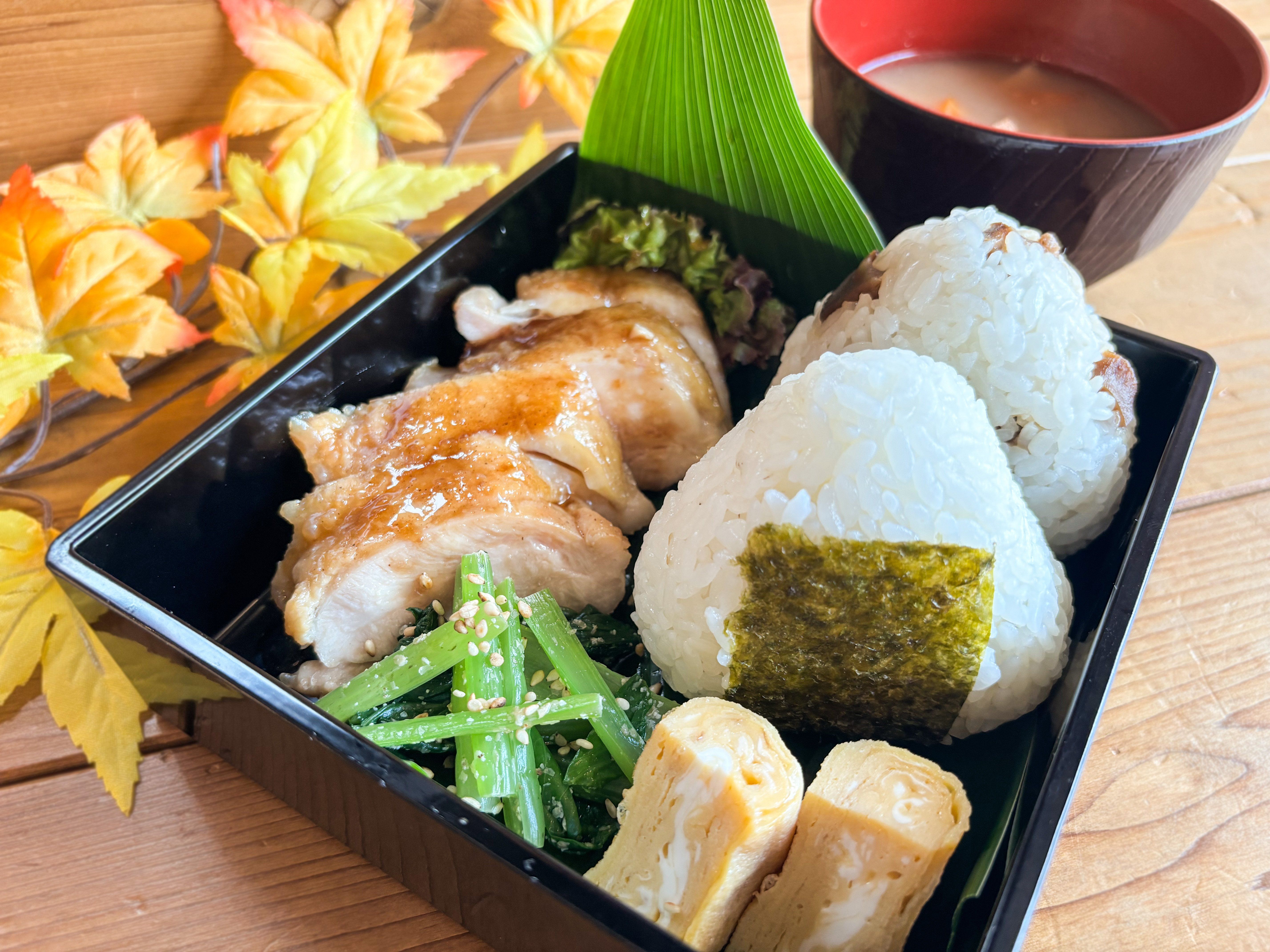 Master Teriyaki Chicken Bento and Onigiri in Tokyo Cooking Class