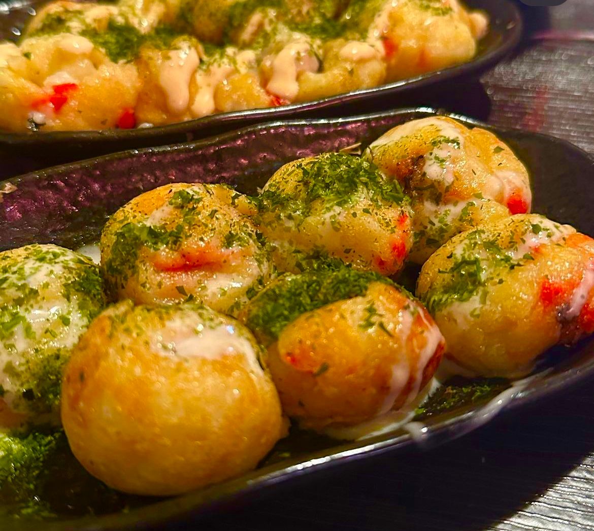 Dégustation de Yakisoba et Karaage et atelier de confection de Takoyaki à Osaka