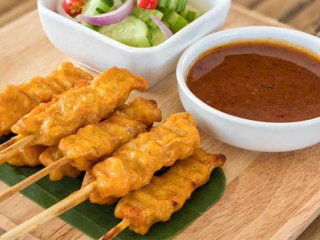 Cook Your Choice of Five Thai Dishes with Market Visit Experience