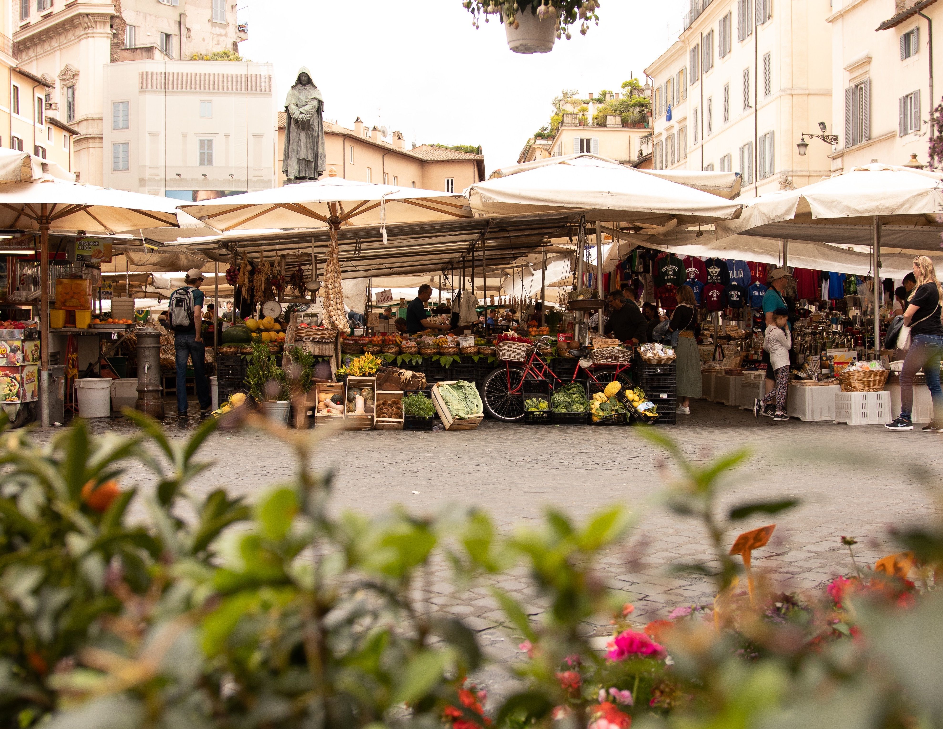 Market Tour in Bologna
