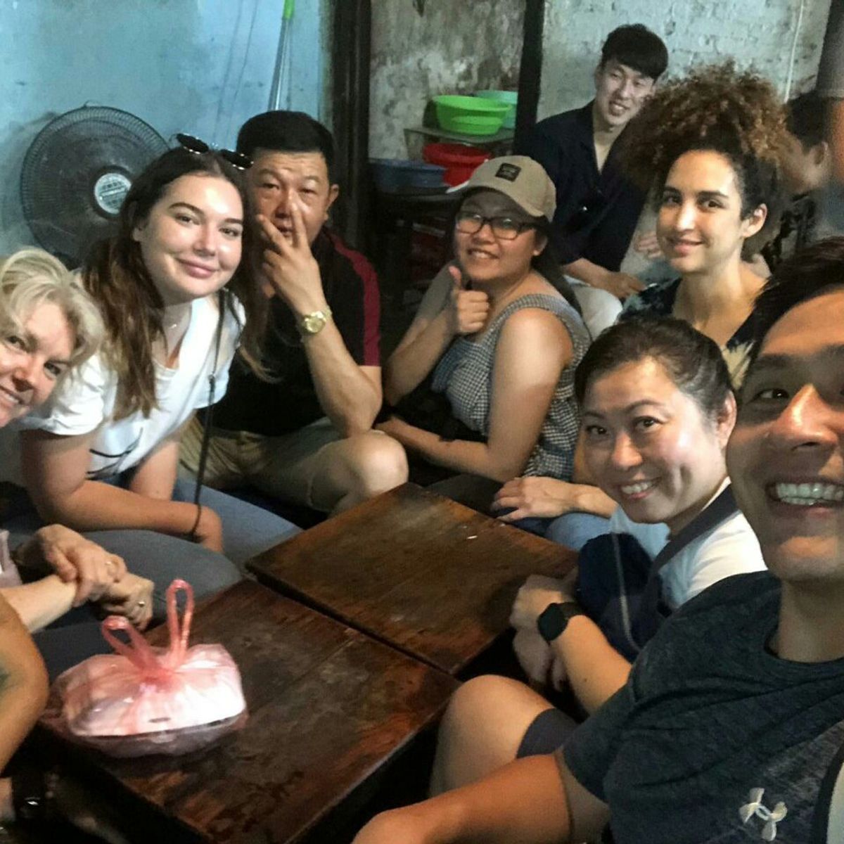 1-Hour Cyclo (Xích Lô/Rickshaw) + Street Food Walking Tour + 30-Minute Foot Massage